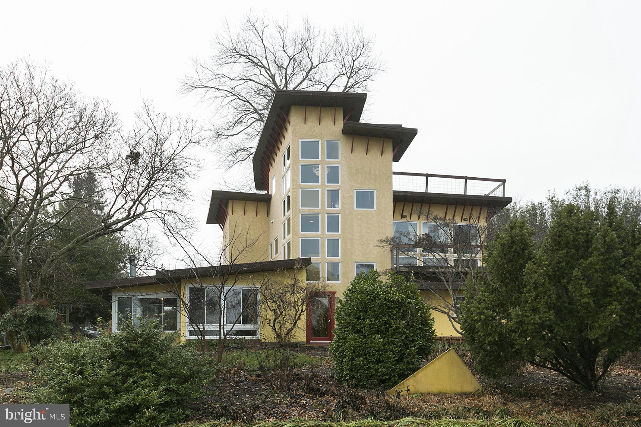 CLOVERLEA - Residential