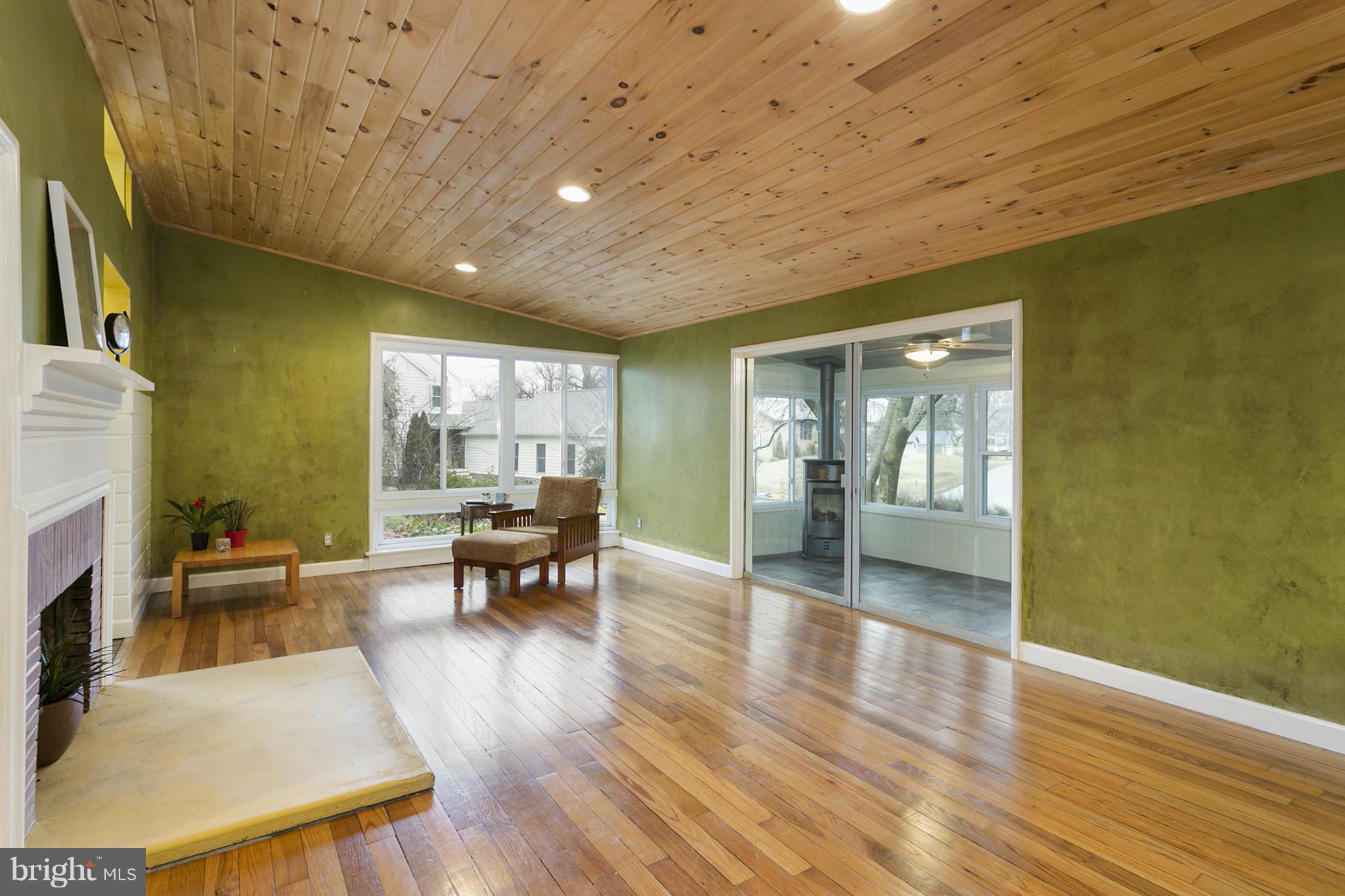 CLOVERLEA - Residential