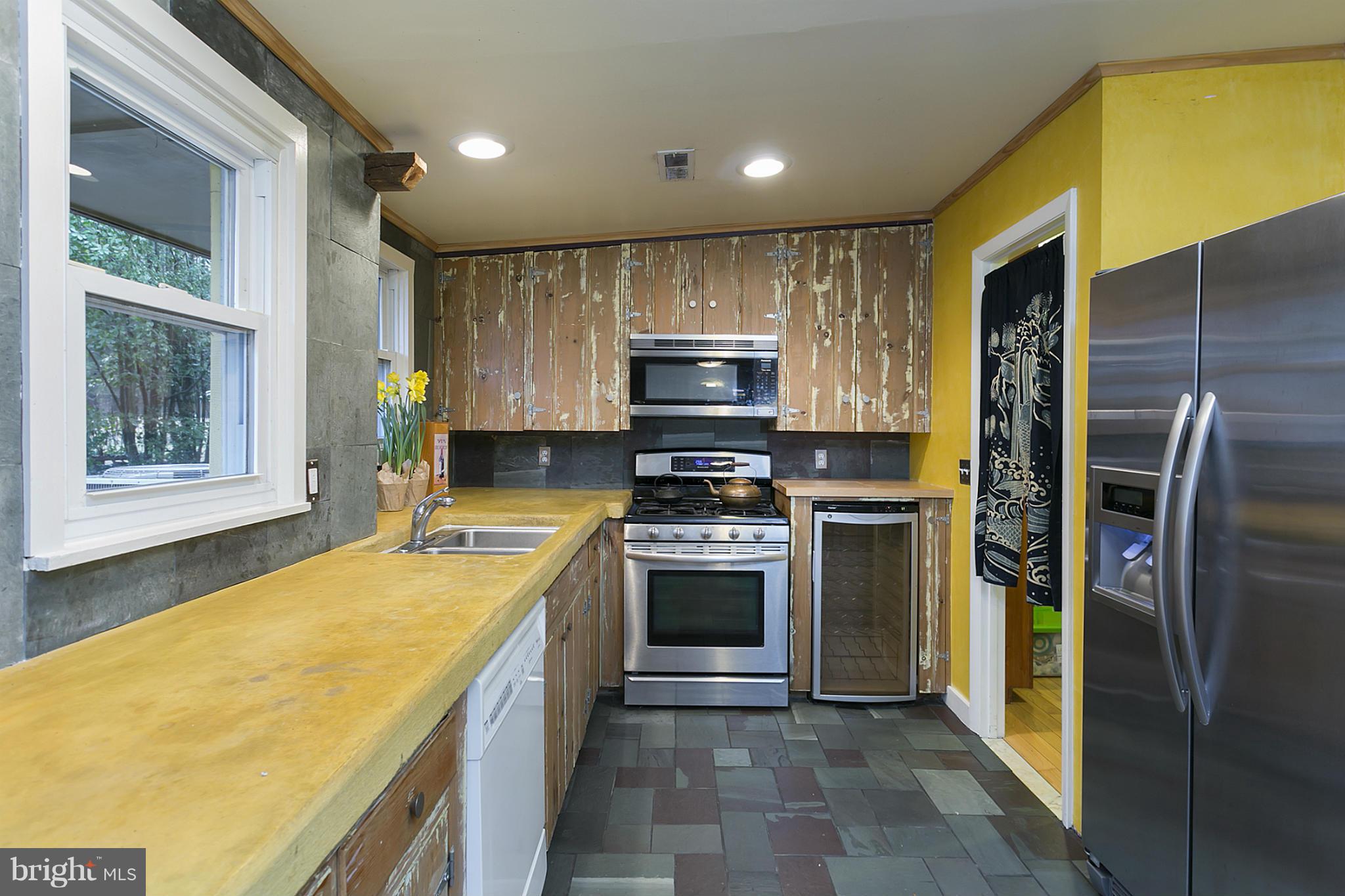 CLOVERLEA - Residential