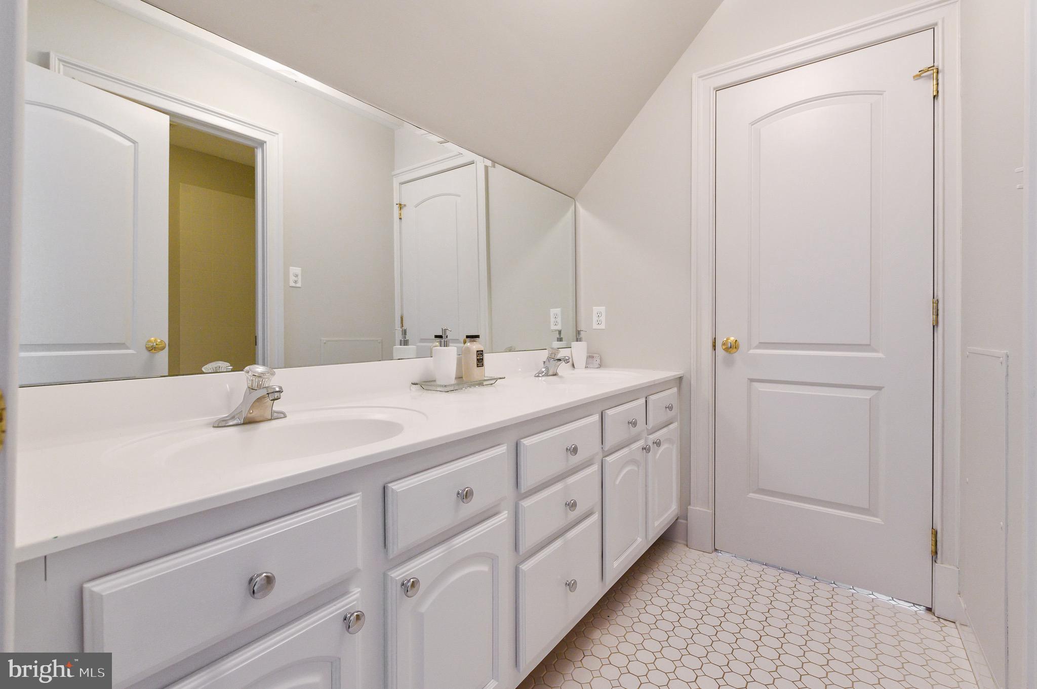 SUGARPOINTE - Residential