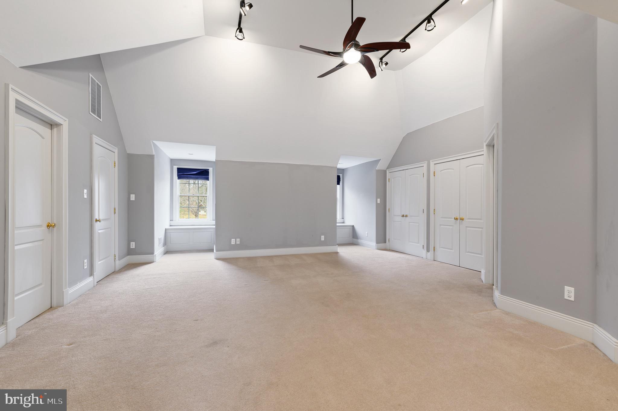 SUGARPOINTE - Residential