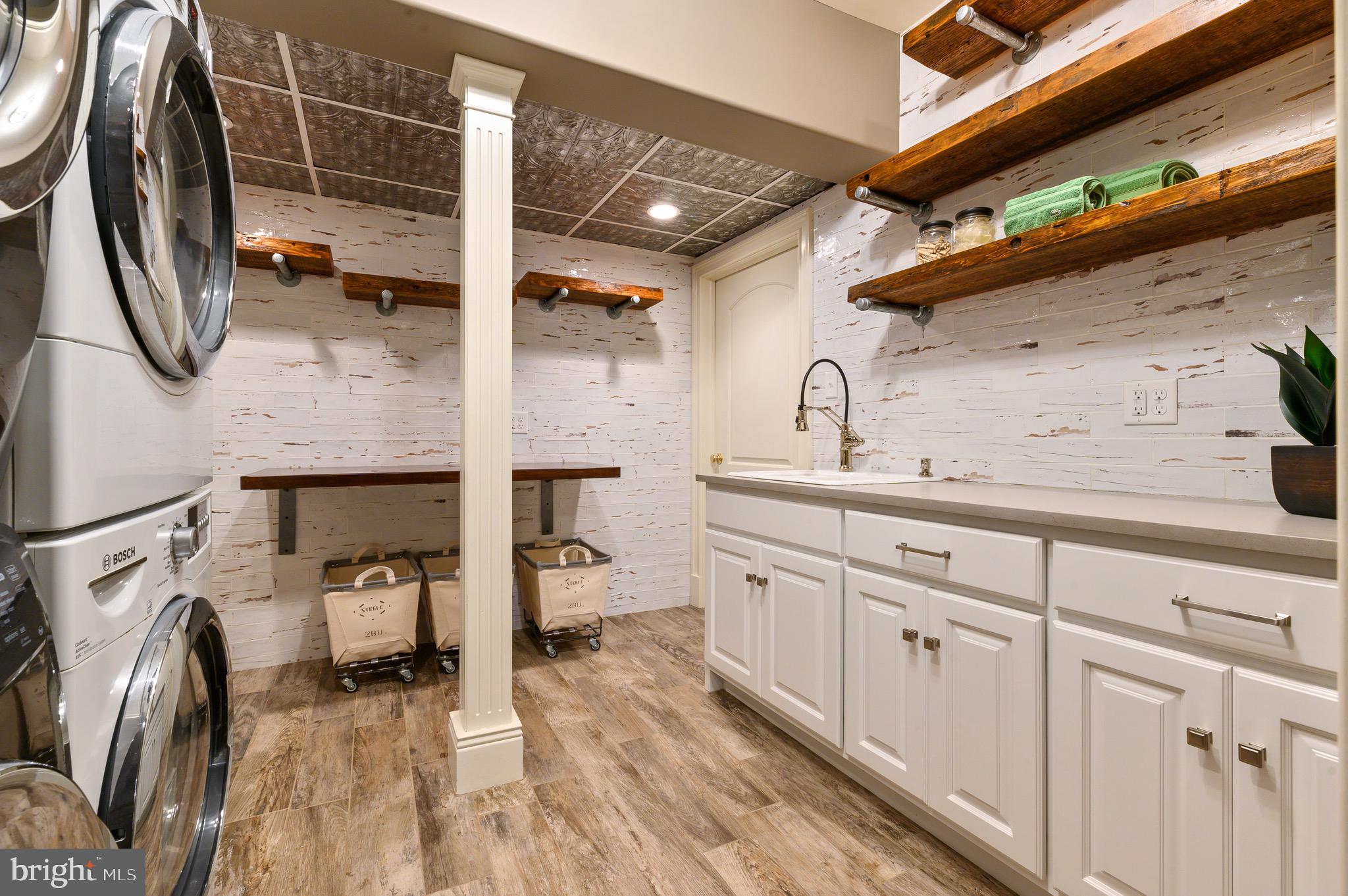 SUGARPOINTE - Residential