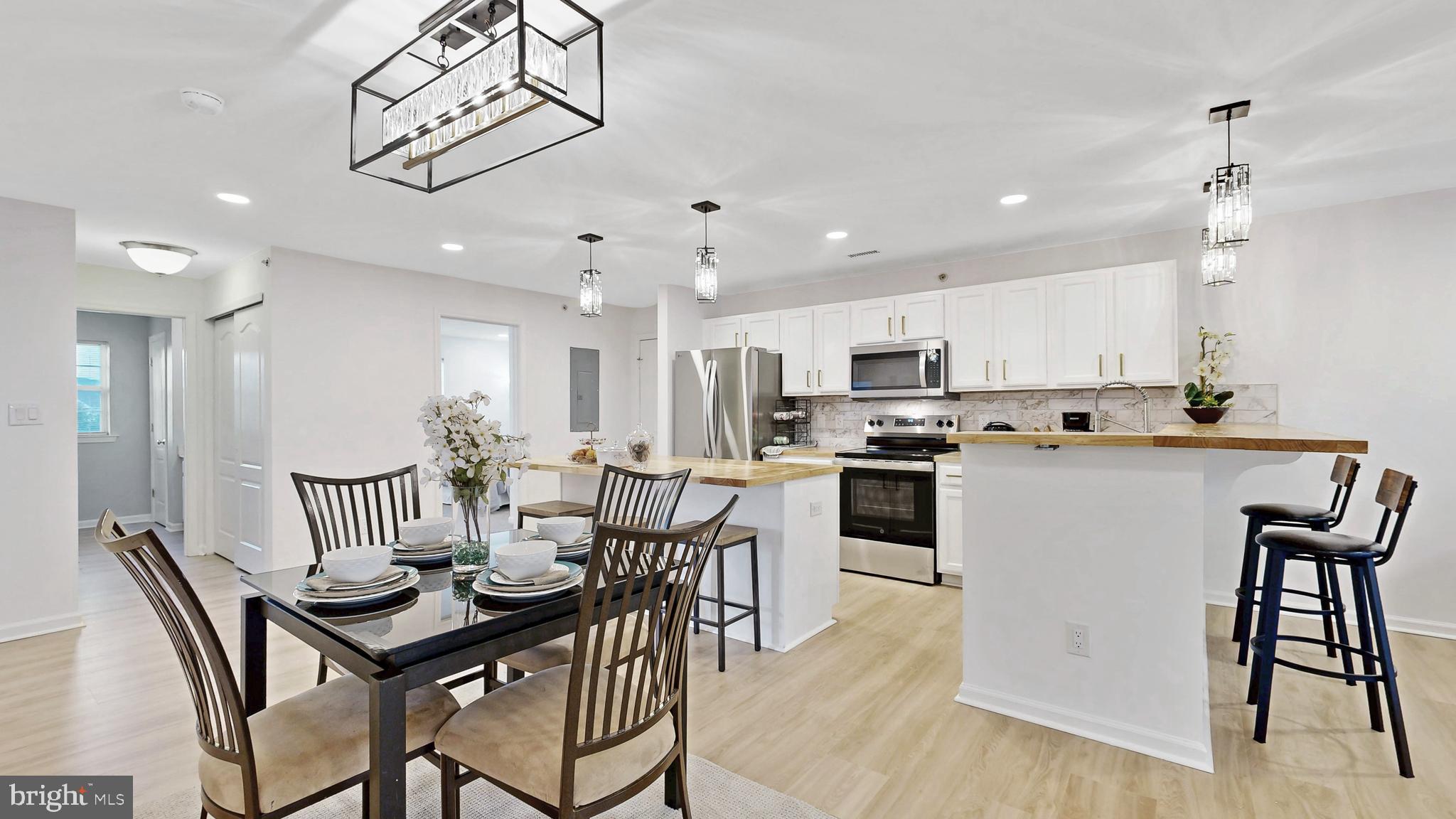 3306 CAITLINS WAY 3306