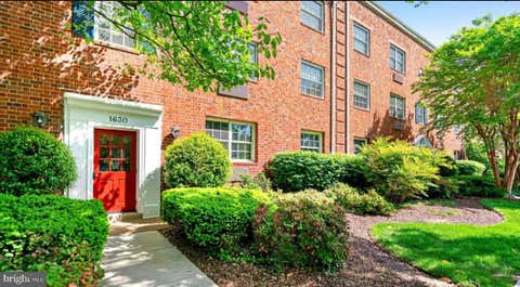 Photo of 1630 W Abingdon Drive #302, ALEXANDRIA, VA 22314 (MLS # VAAX2062368)