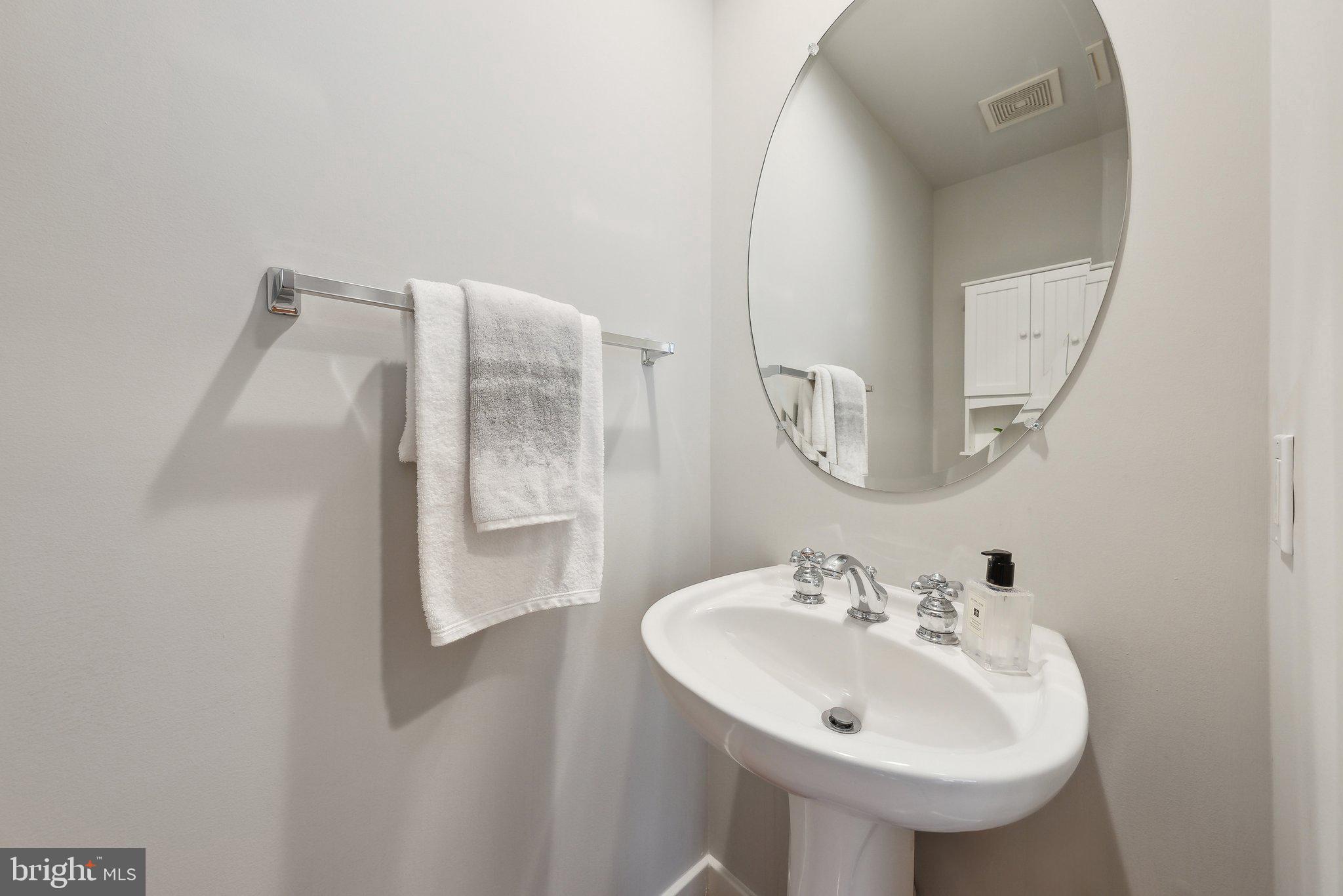 CLARENDON PARK - Residential