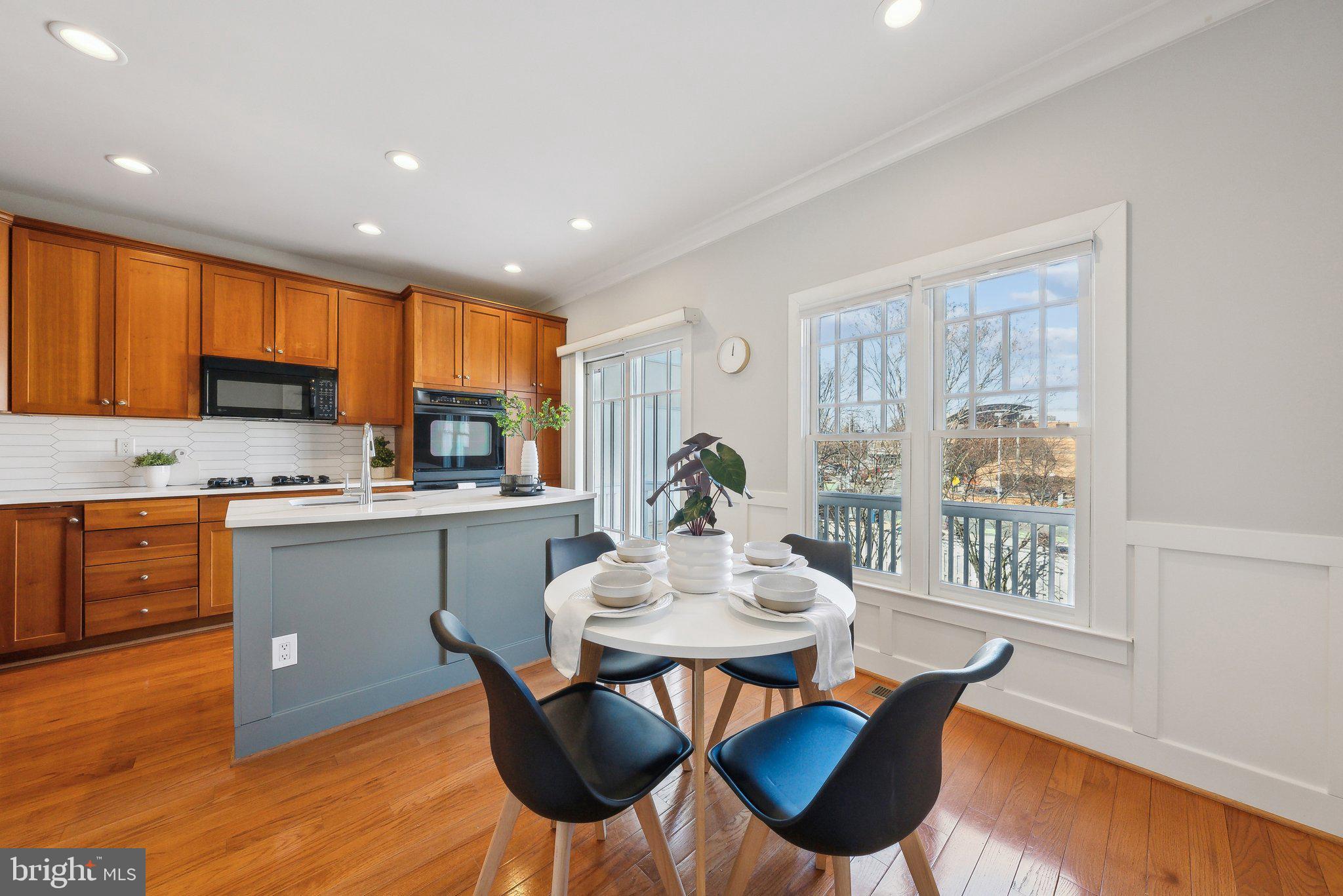 CLARENDON PARK - Residential