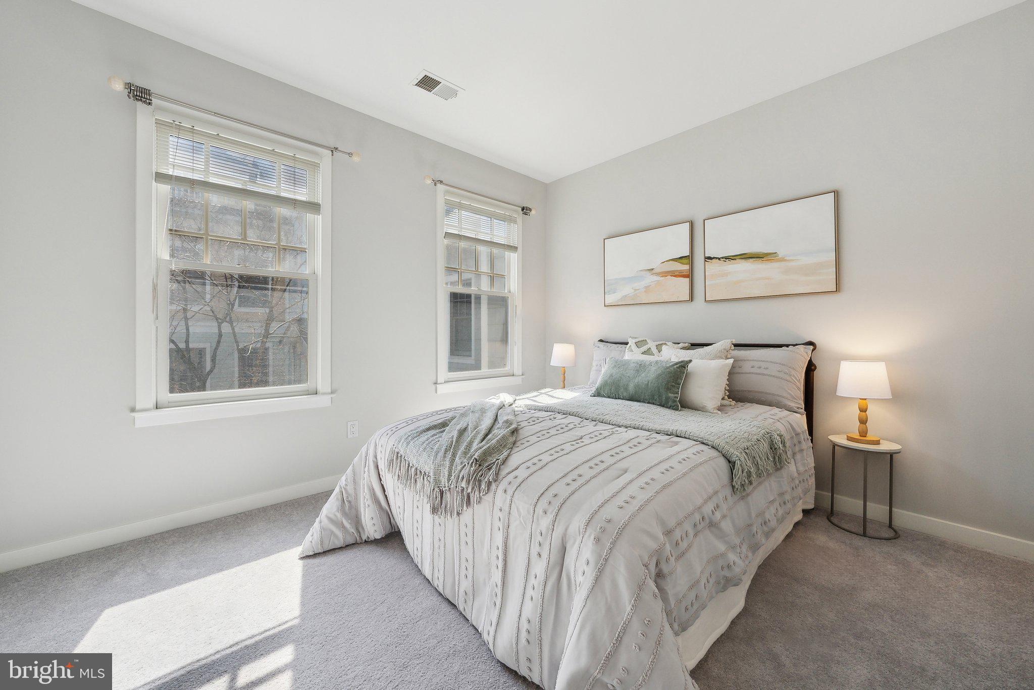 CLARENDON PARK - Residential