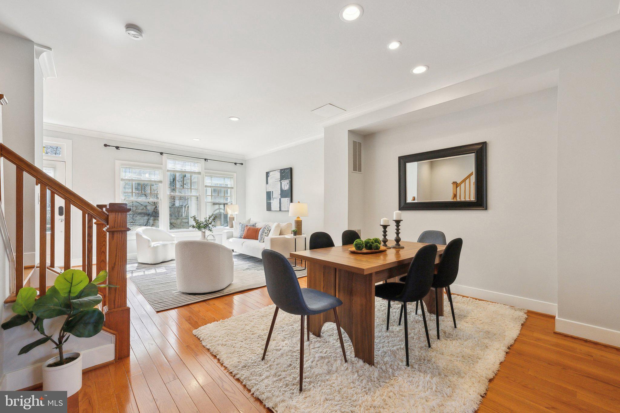 CLARENDON PARK - Residential