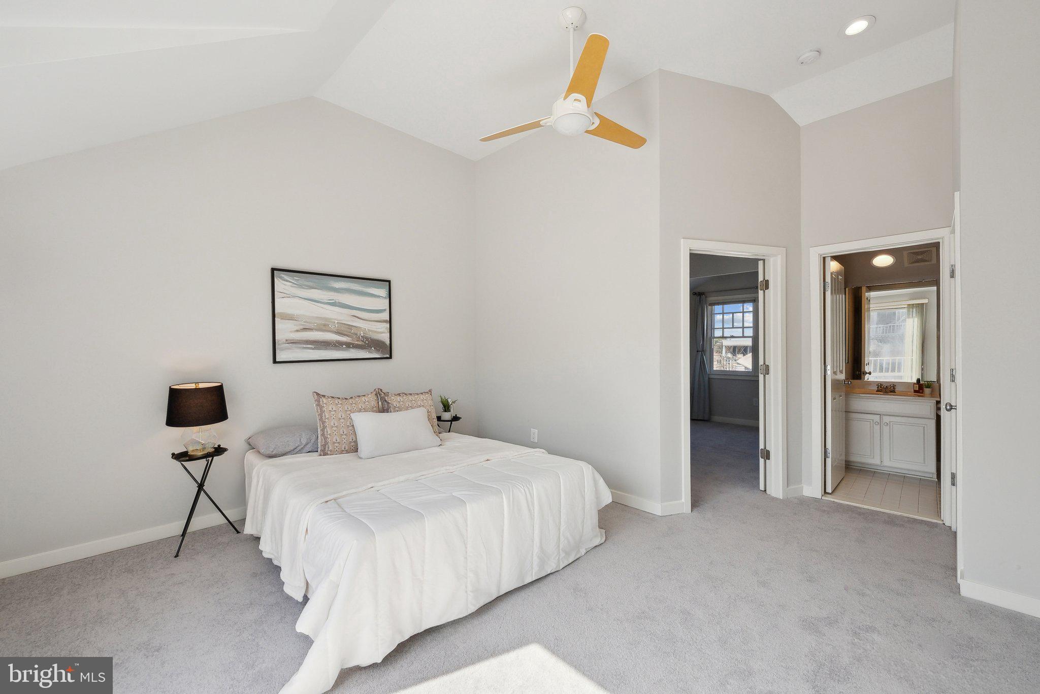 CLARENDON PARK - Residential