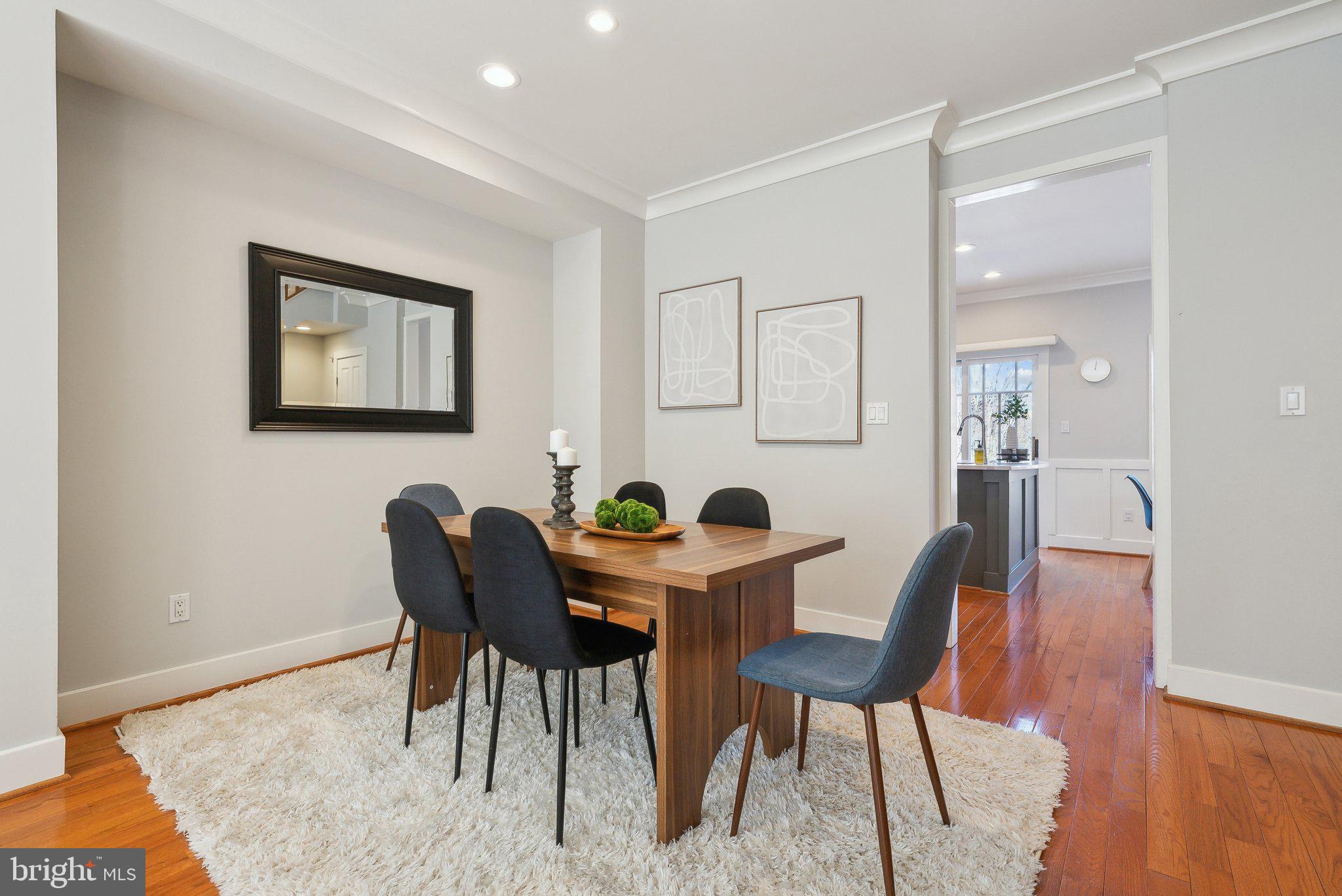 CLARENDON PARK - Residential
