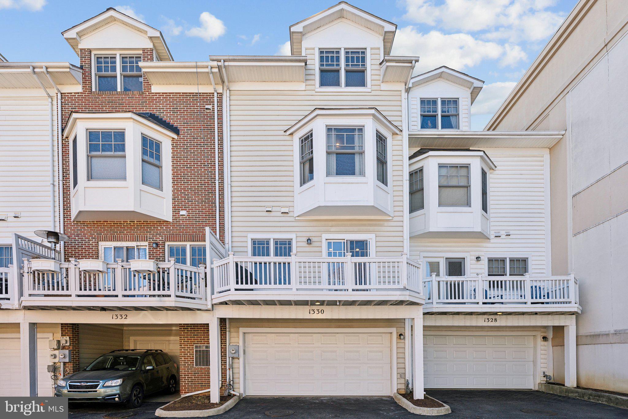 CLARENDON PARK - Residential