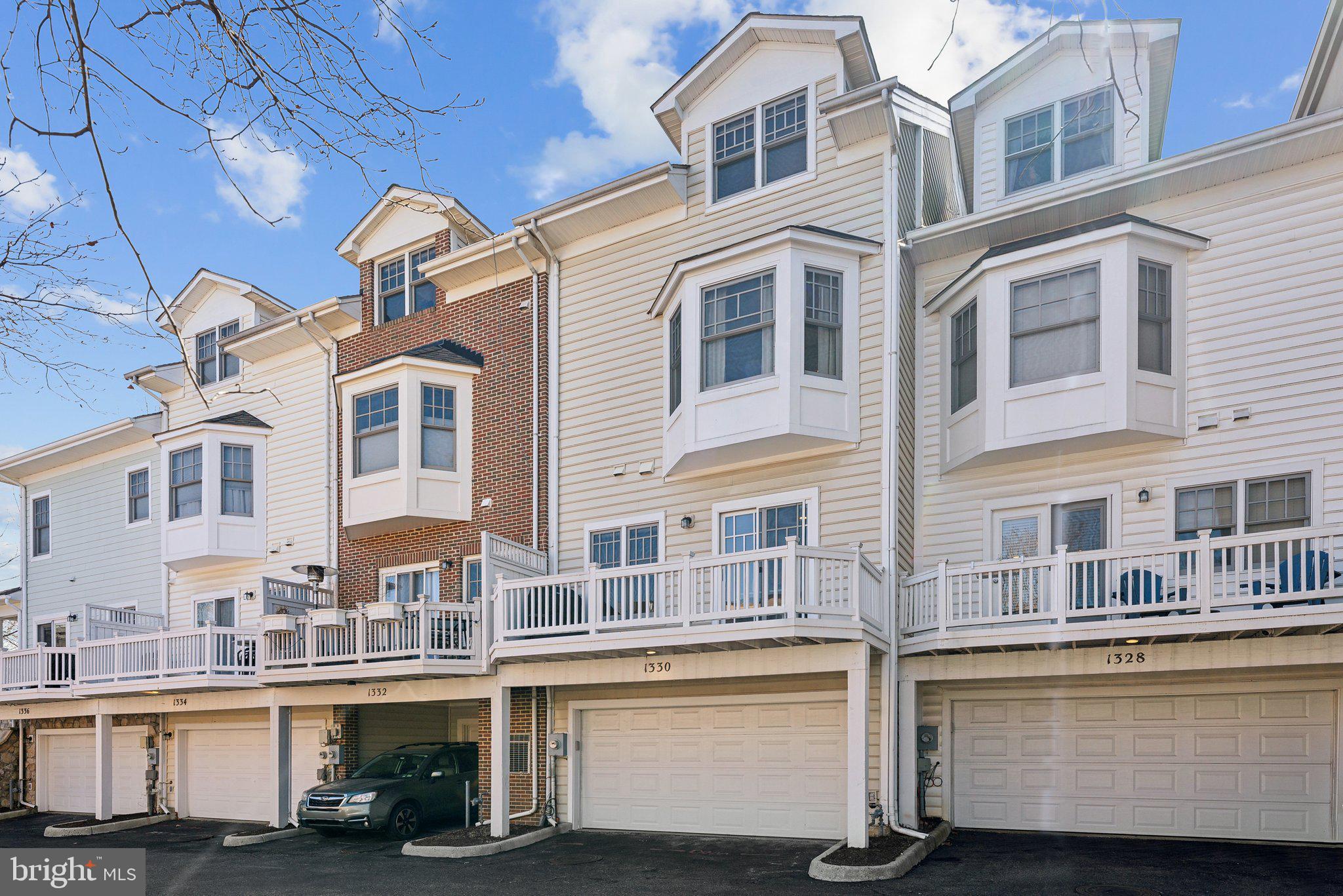 CLARENDON PARK - Residential