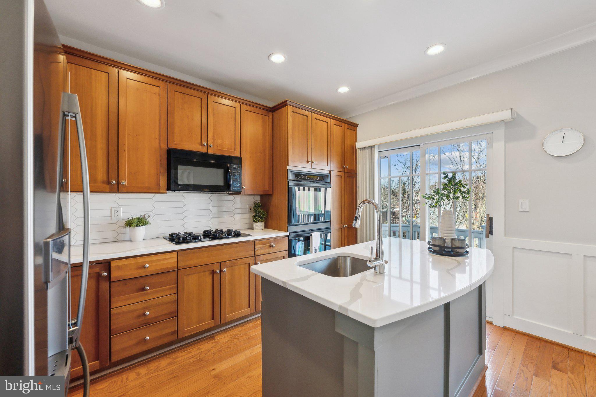 CLARENDON PARK - Residential
