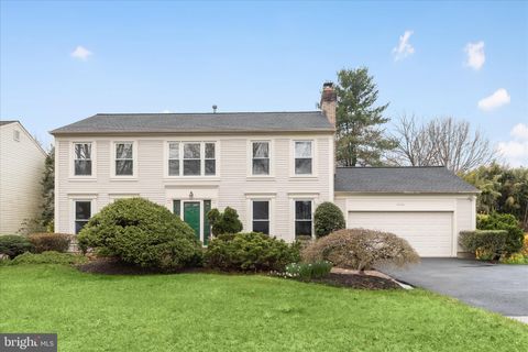 Homes For Sale - 17116 Founders Mill Drive<br/> DERWOOD, MD 20855