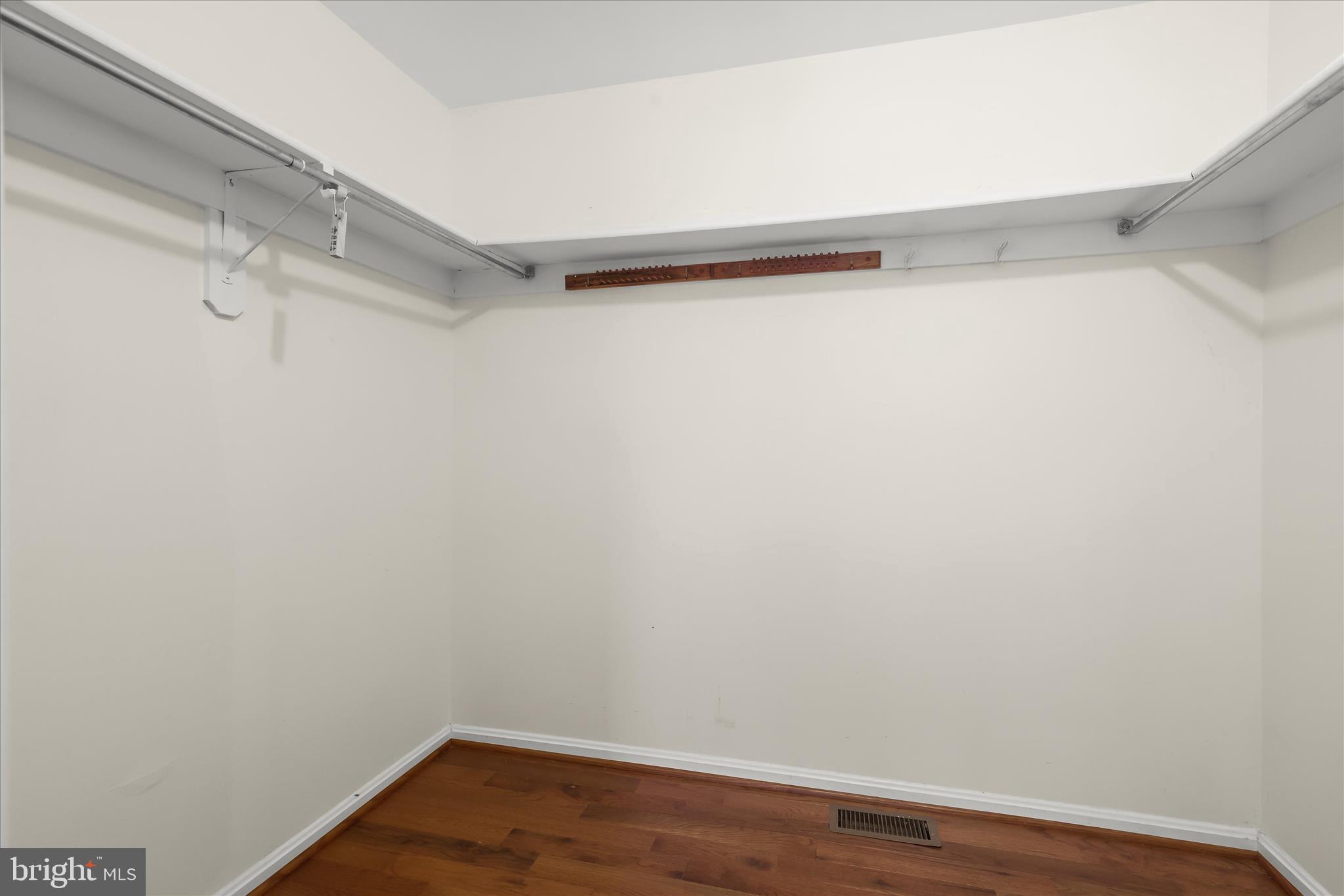 MILL CREEK SOUTH - Residential