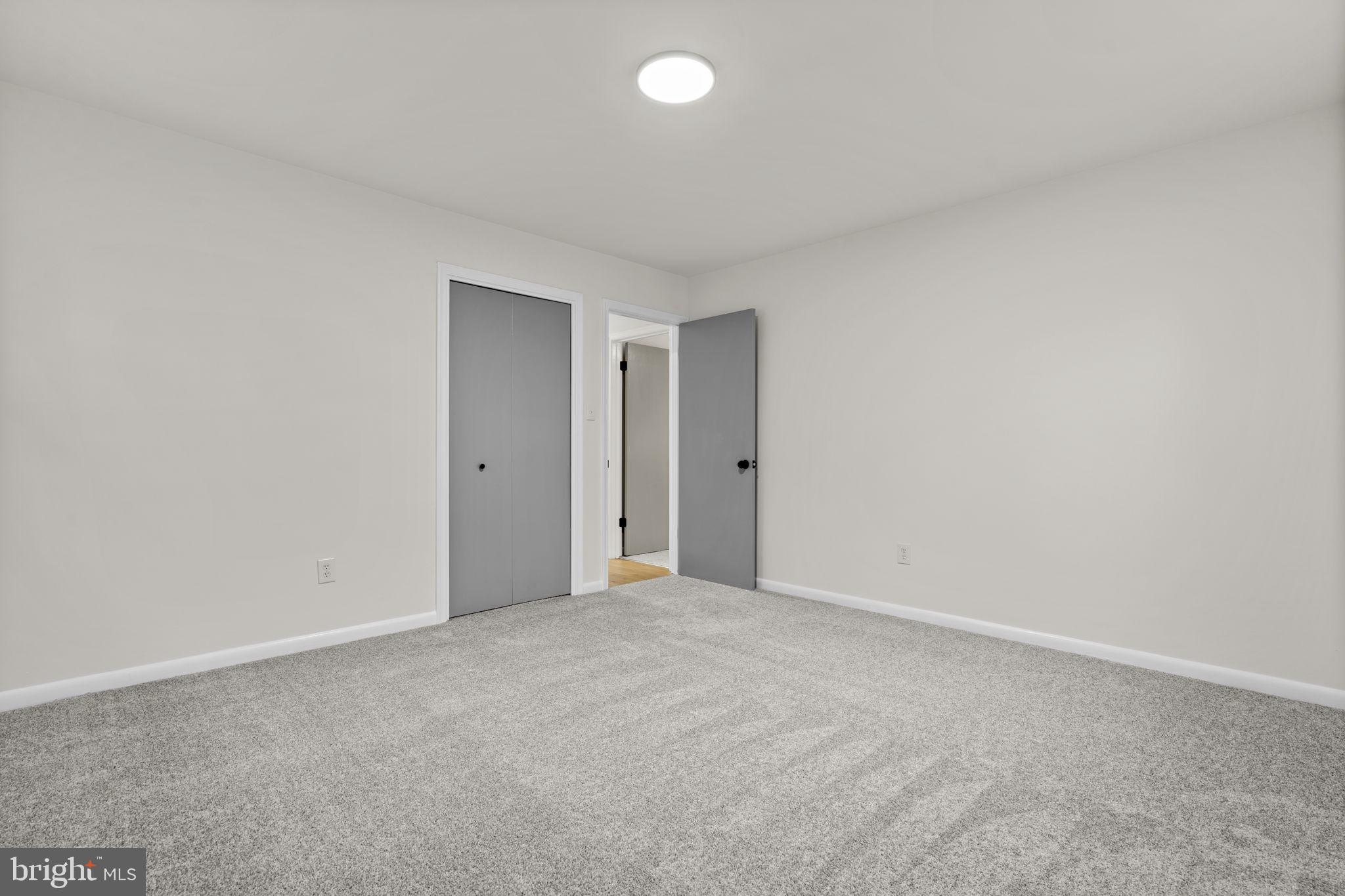 DANIA HILLS - Residential