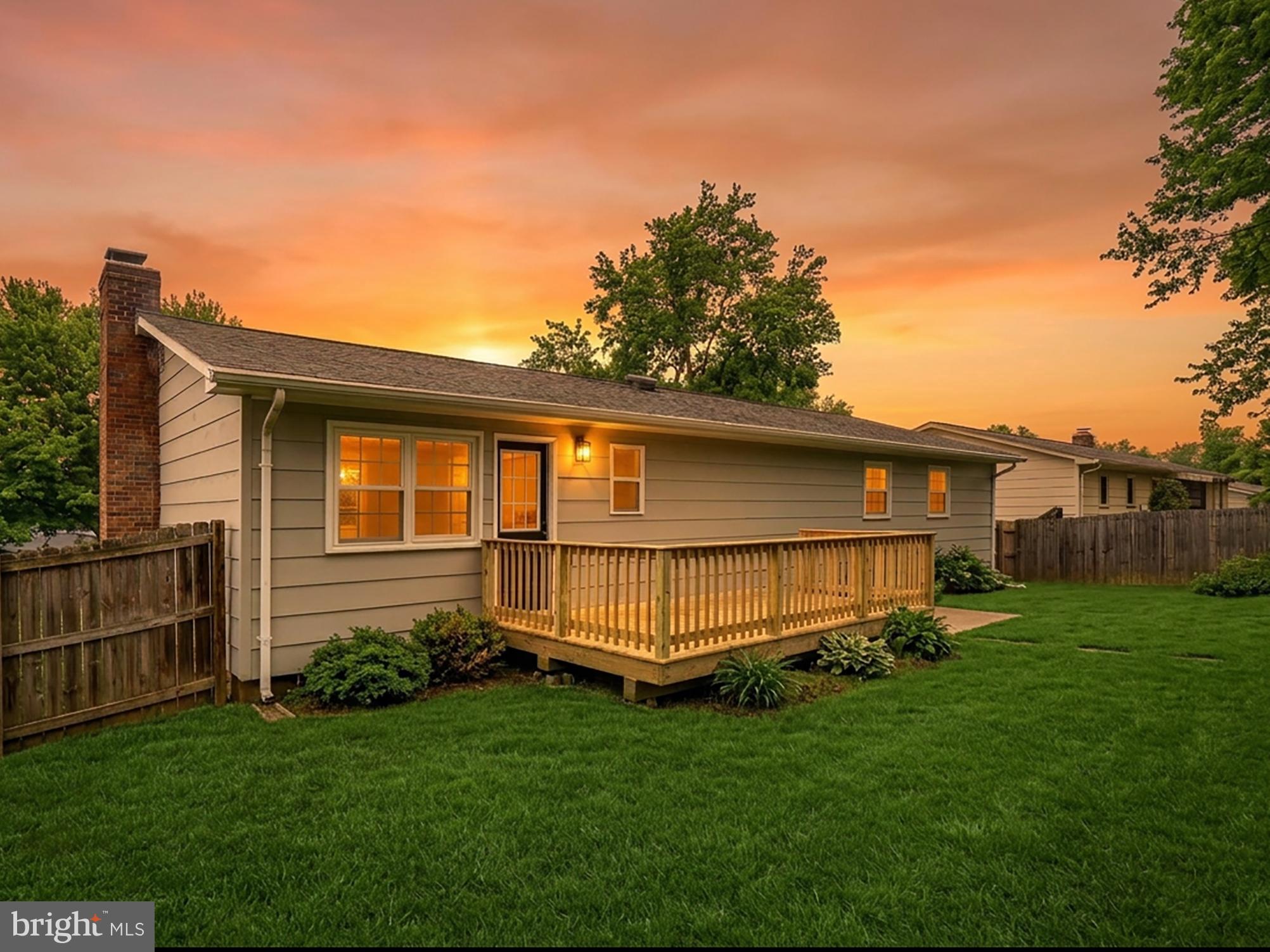 DANIA HILLS - Residential