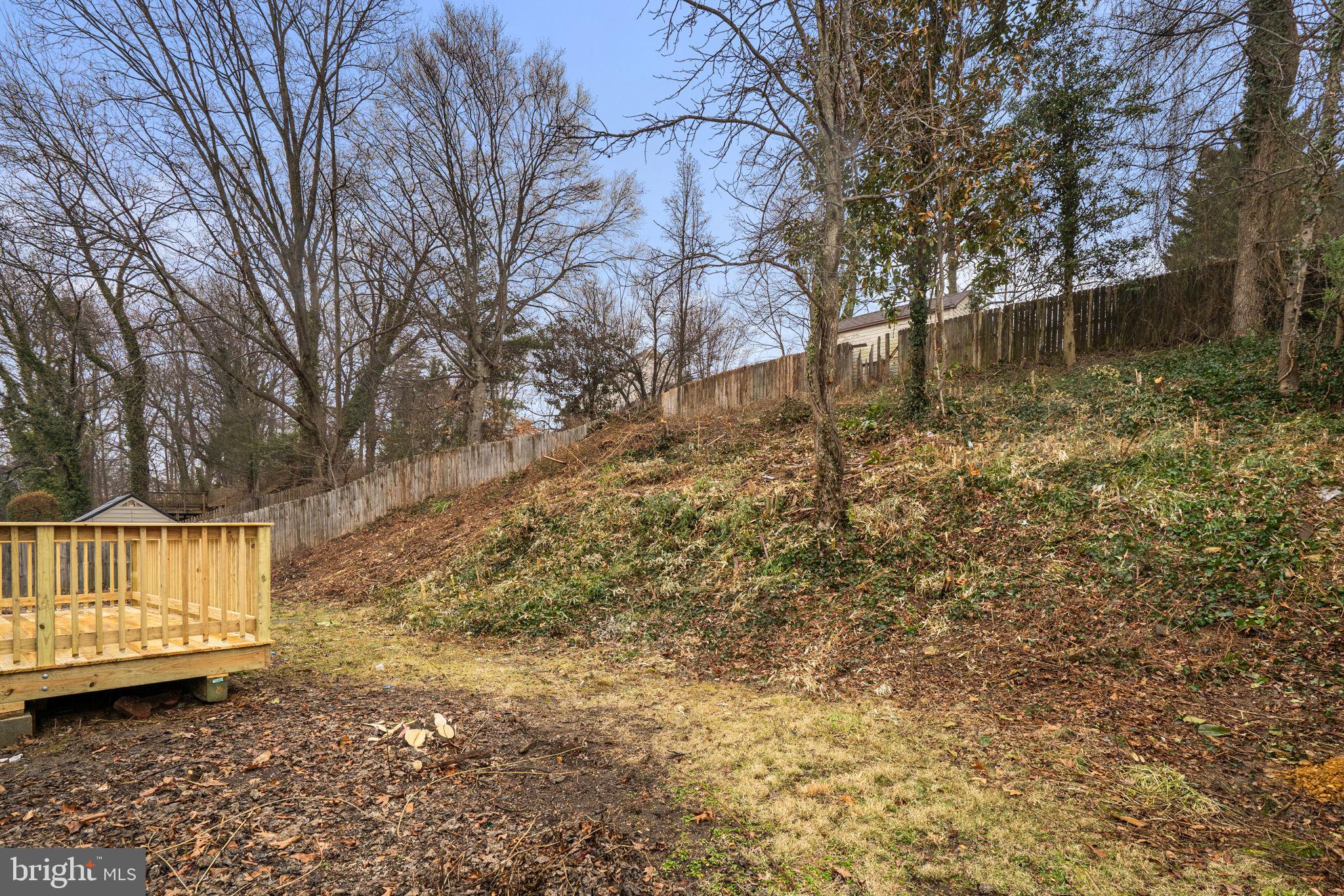 DANIA HILLS - Residential