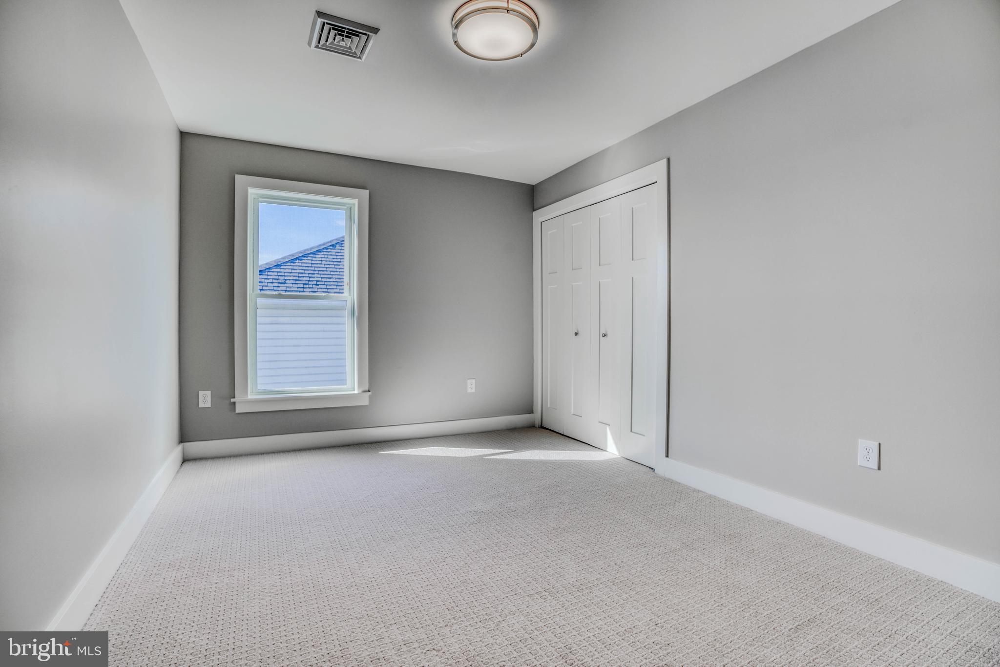 BOWLEYS QUARTERS - Residential