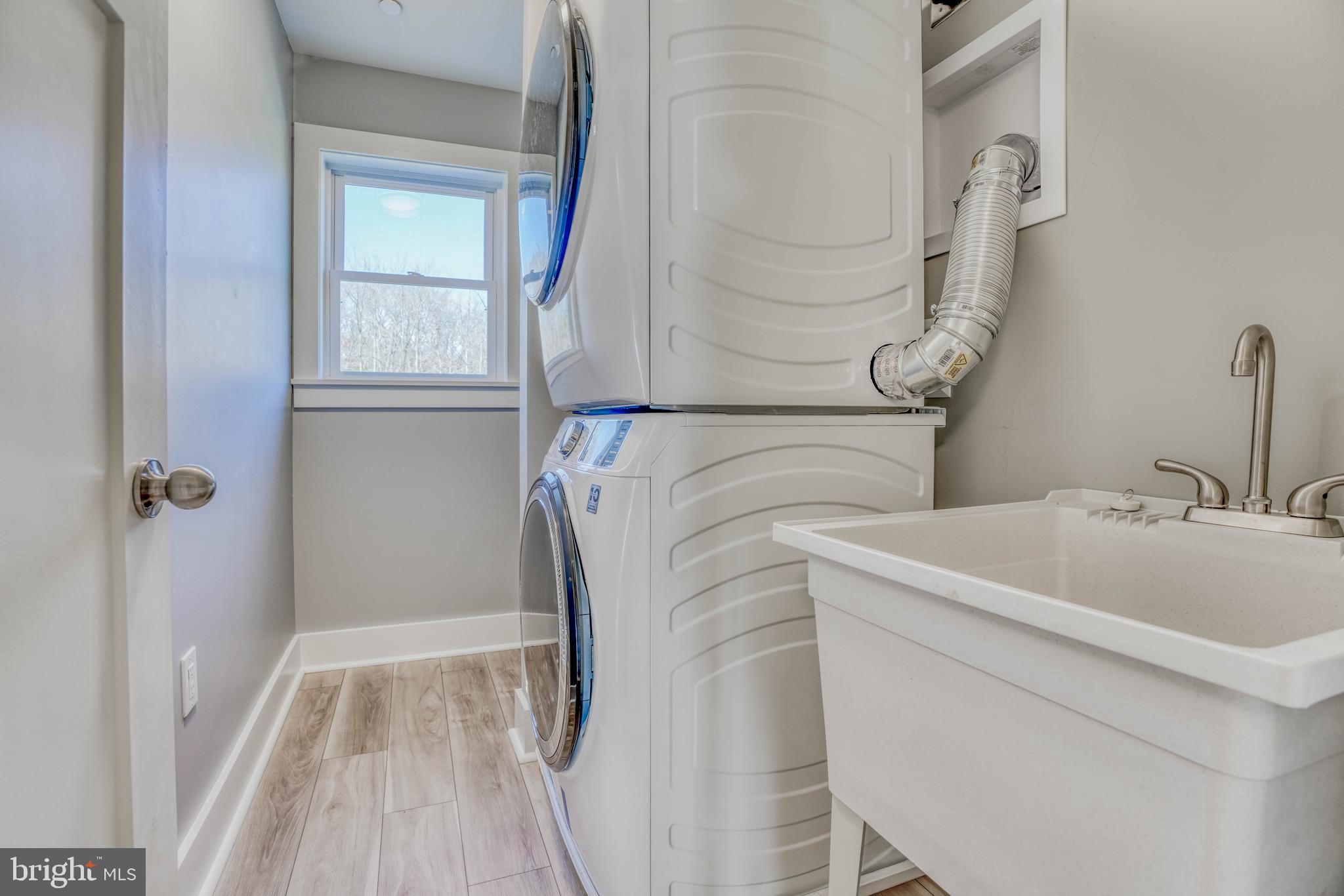 BOWLEYS QUARTERS - Residential