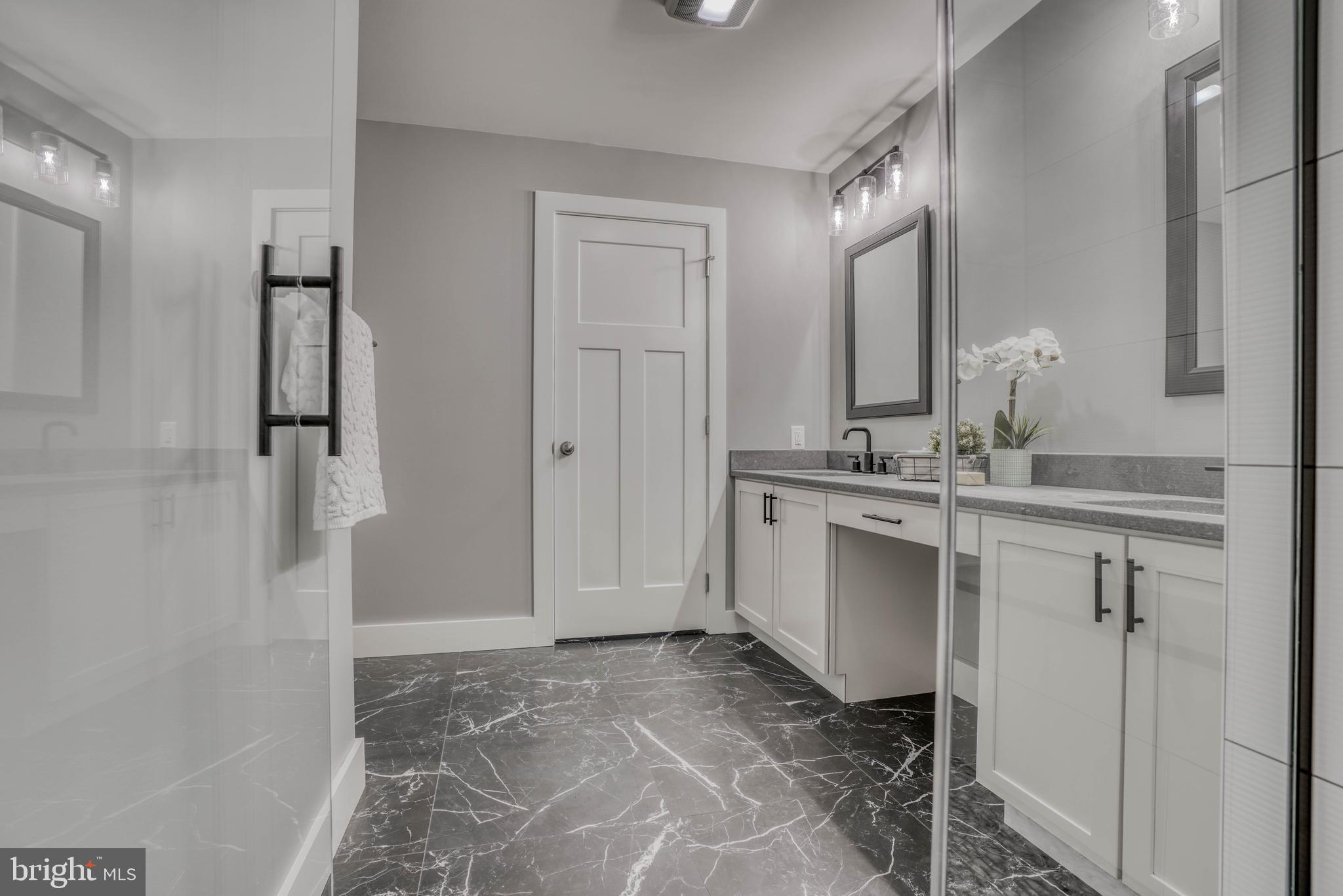 BOWLEYS QUARTERS - Residential