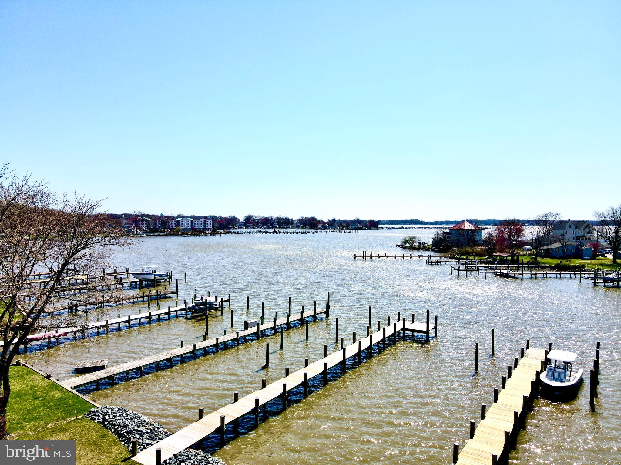 BOWLEYS QUARTERS - Residential