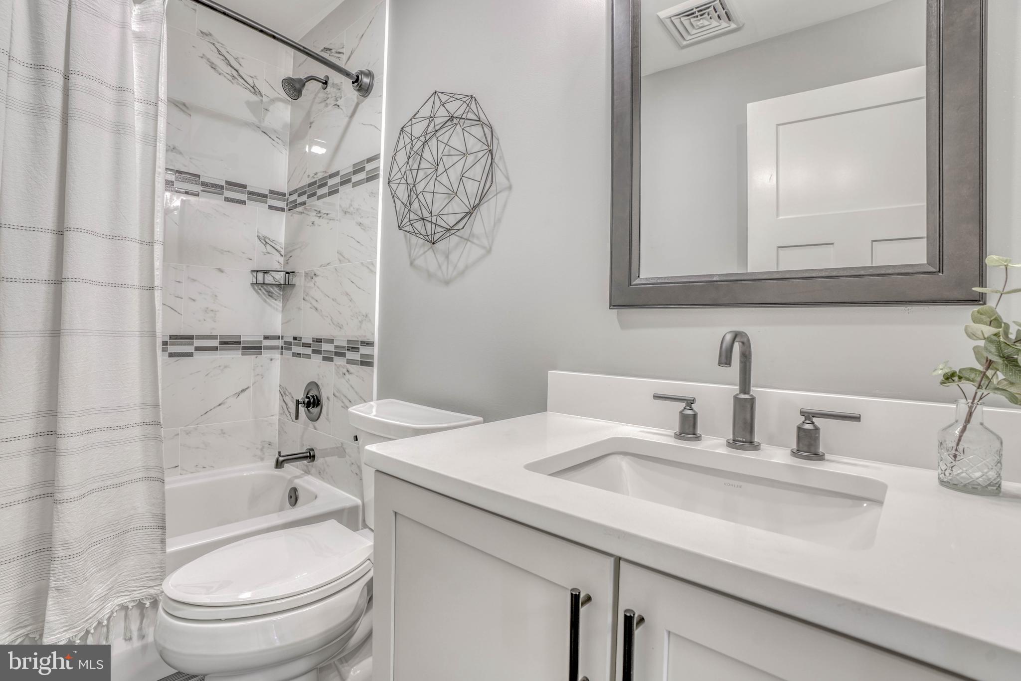 BOWLEYS QUARTERS - Residential