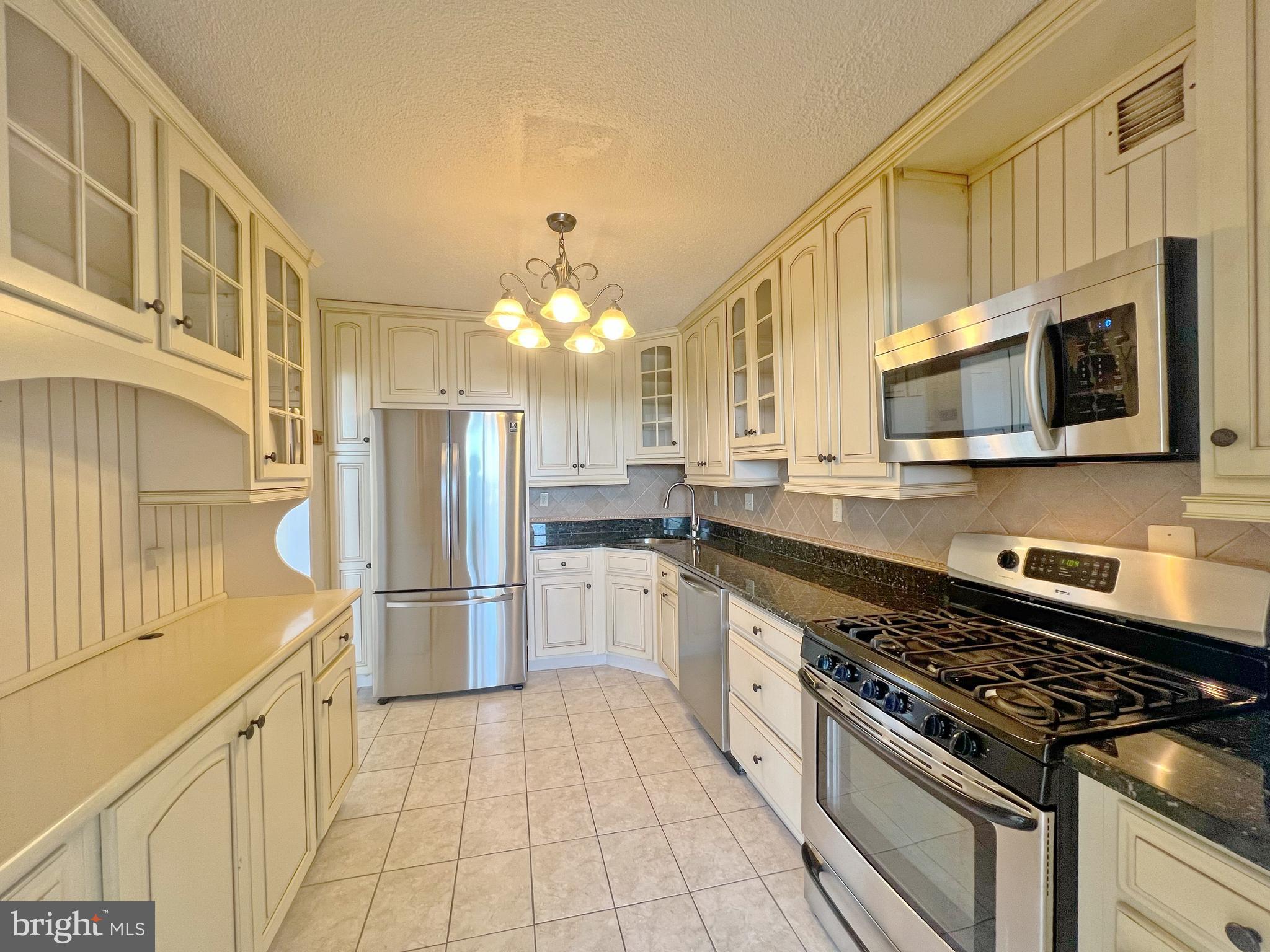 THE FORUM - Residential Lease