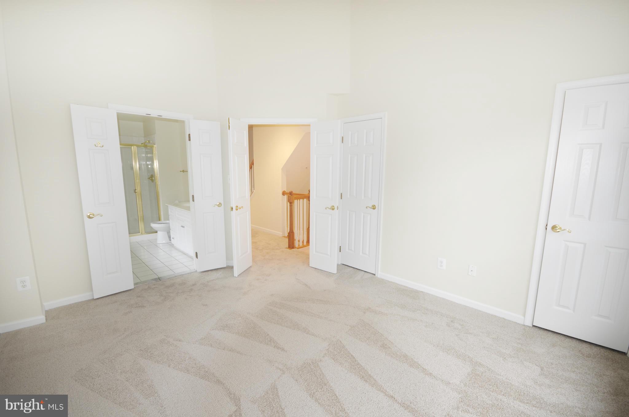 COURTHOUSE HILL - Residential Lease