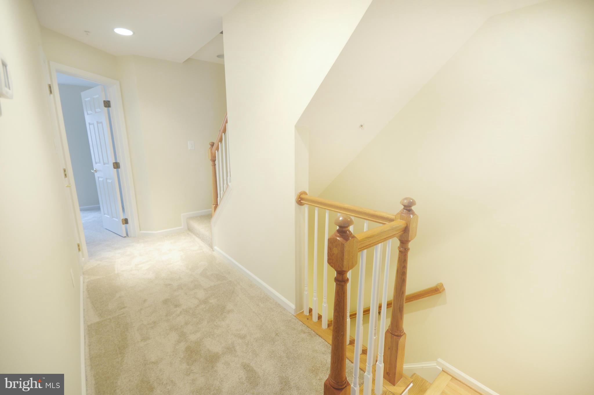 COURTHOUSE HILL - Residential Lease