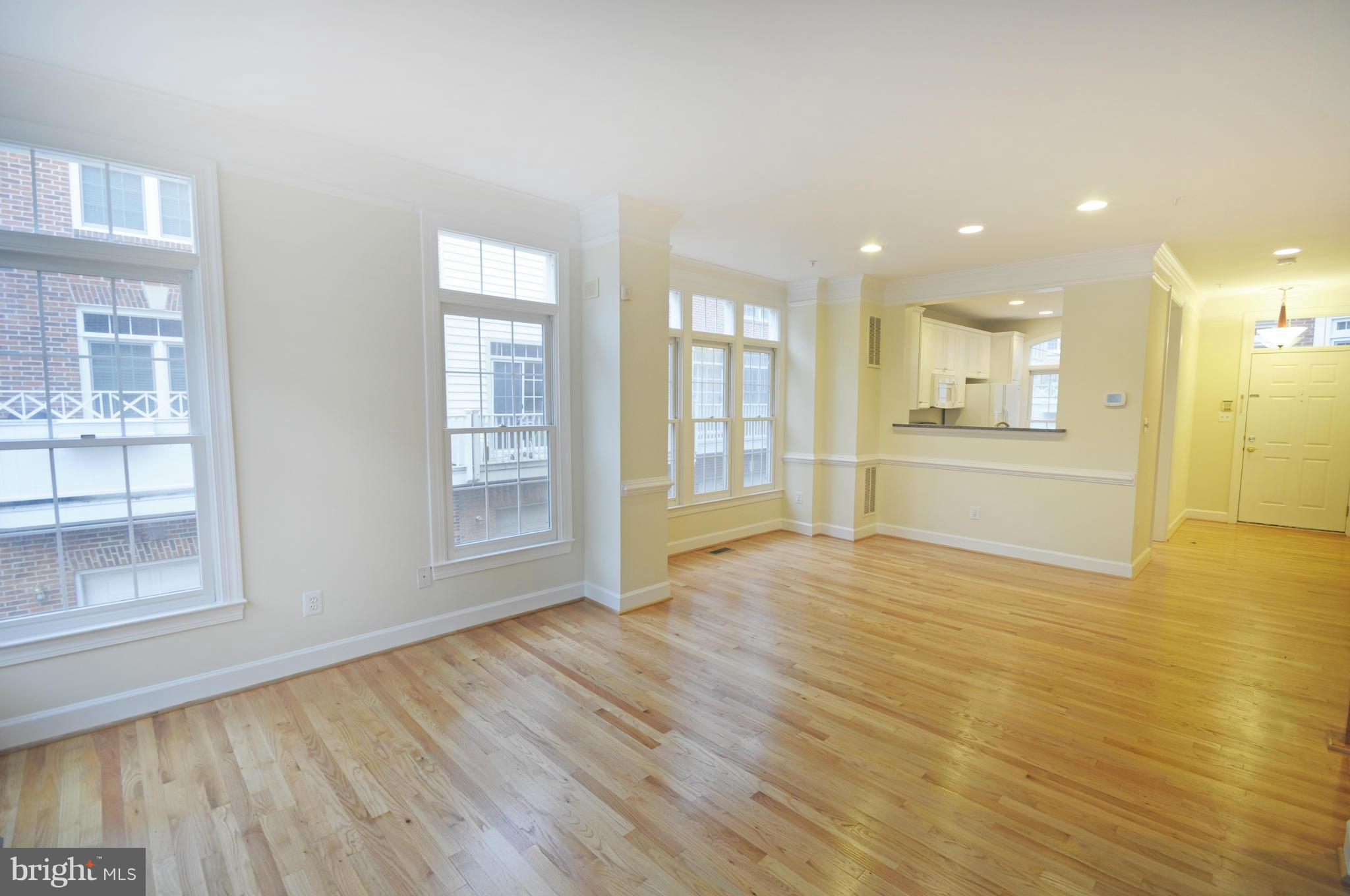 COURTHOUSE HILL - Residential Lease