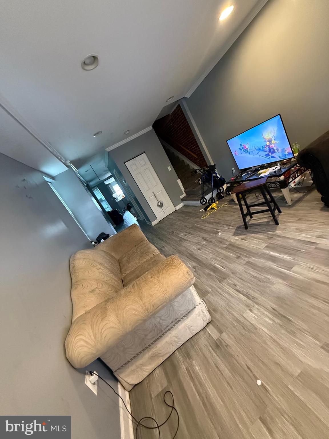 MONTEBELLO - Residential