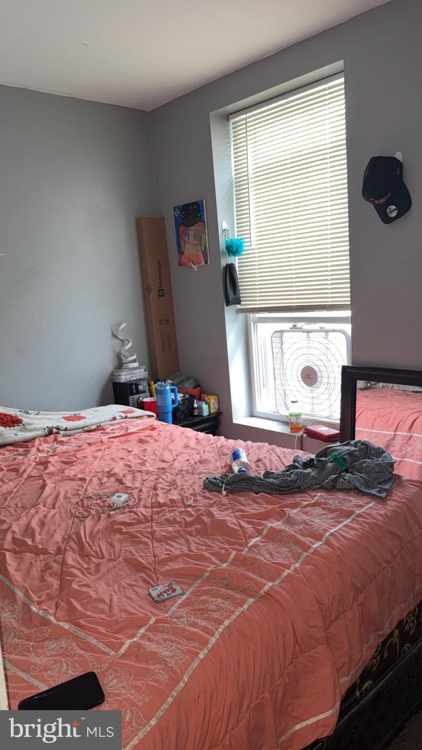 MONTEBELLO - Residential