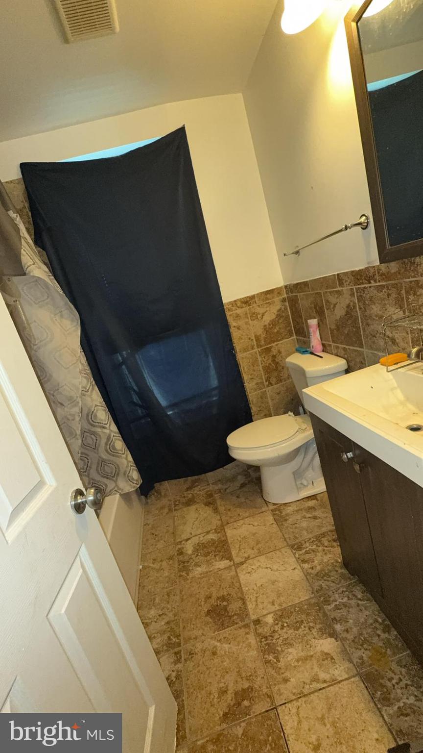 MONTEBELLO - Residential