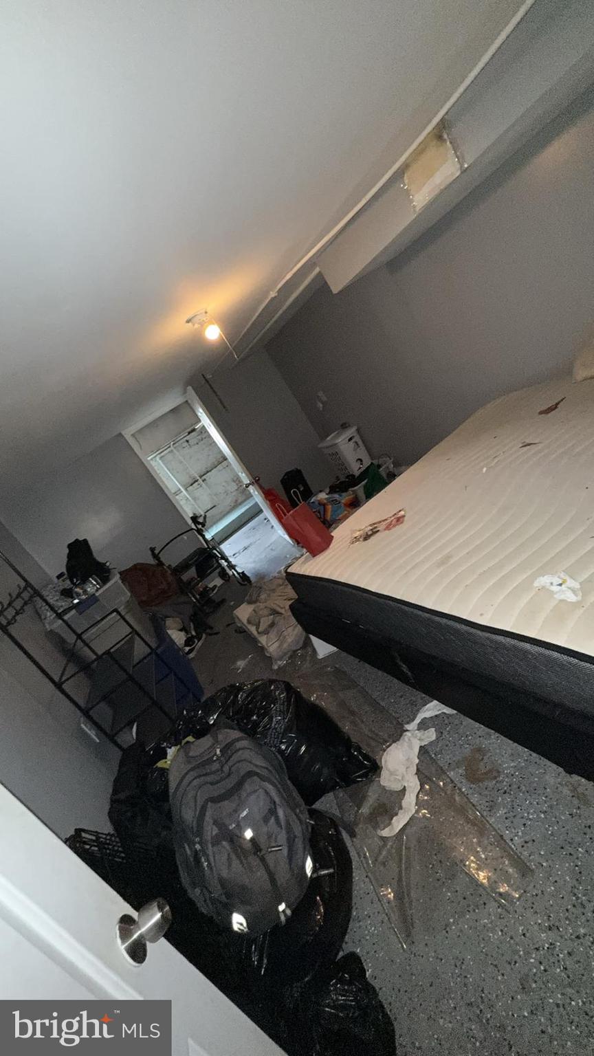 MONTEBELLO - Residential