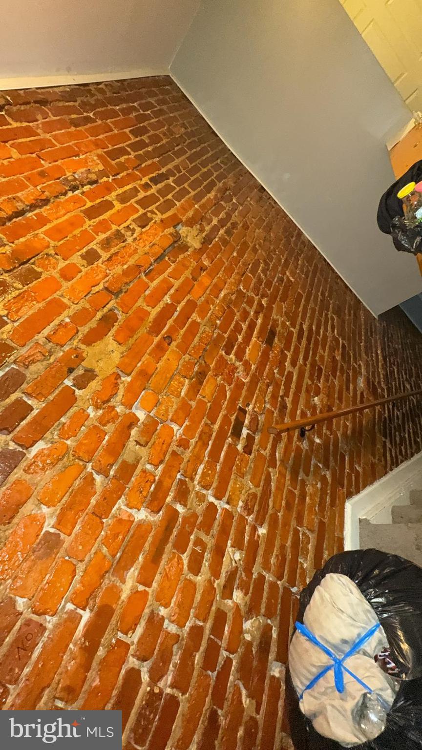 MONTEBELLO - Residential