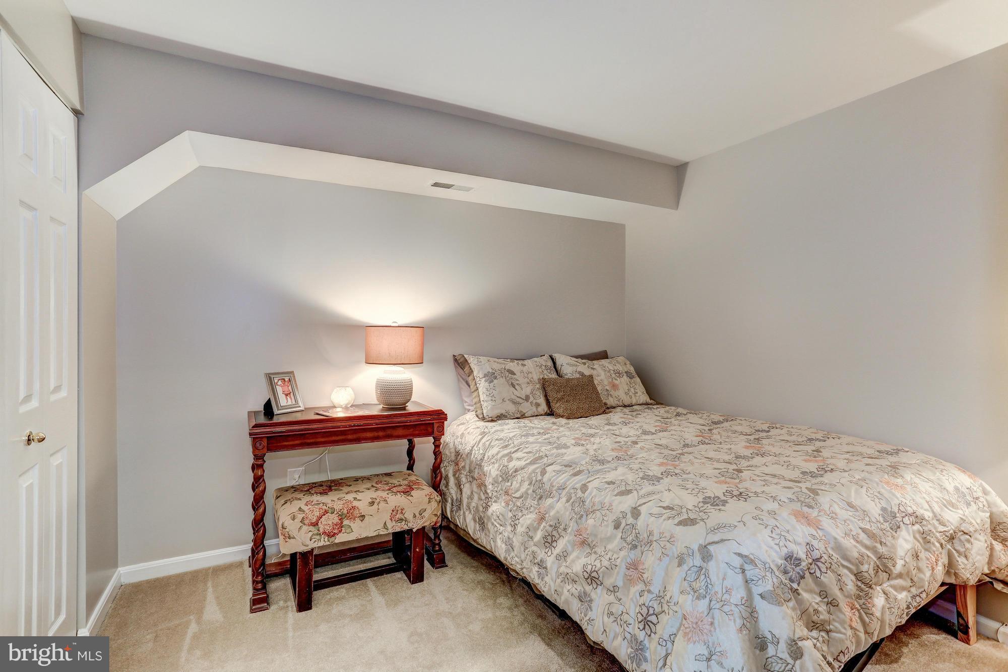 RIDGELEIGH - Residential