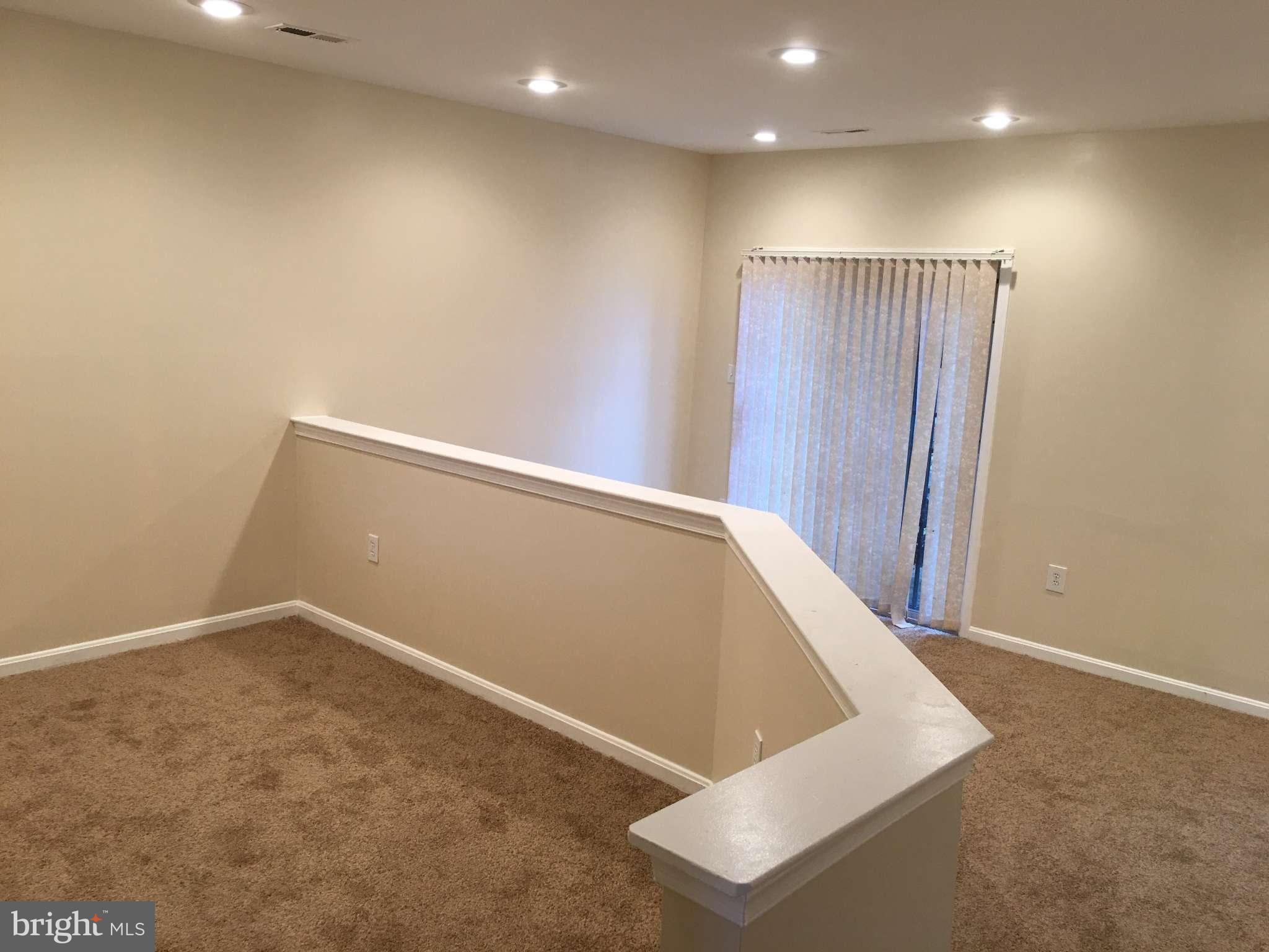 ROSECROFT VILLAGE PLAT T - Residential Lease