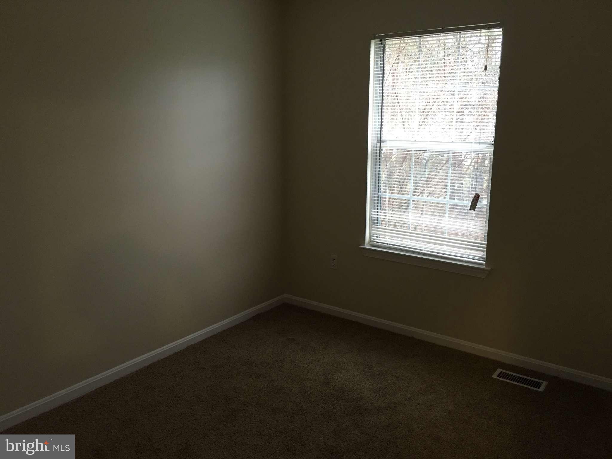 ROSECROFT VILLAGE PLAT T - Residential Lease