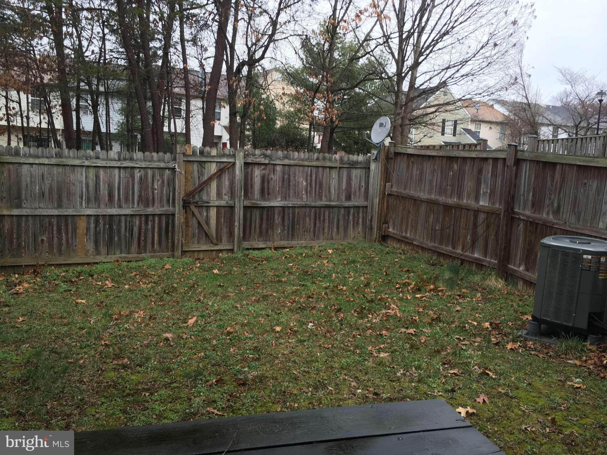 ROSECROFT VILLAGE PLAT T - Residential Lease