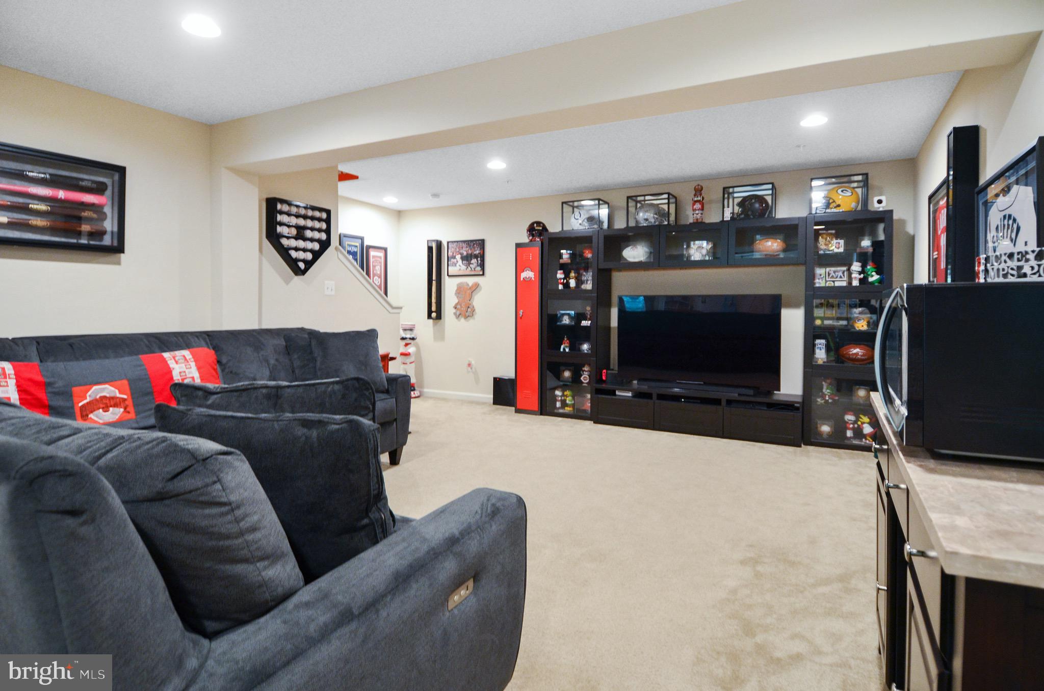 AUTUMN HILLS - Residential