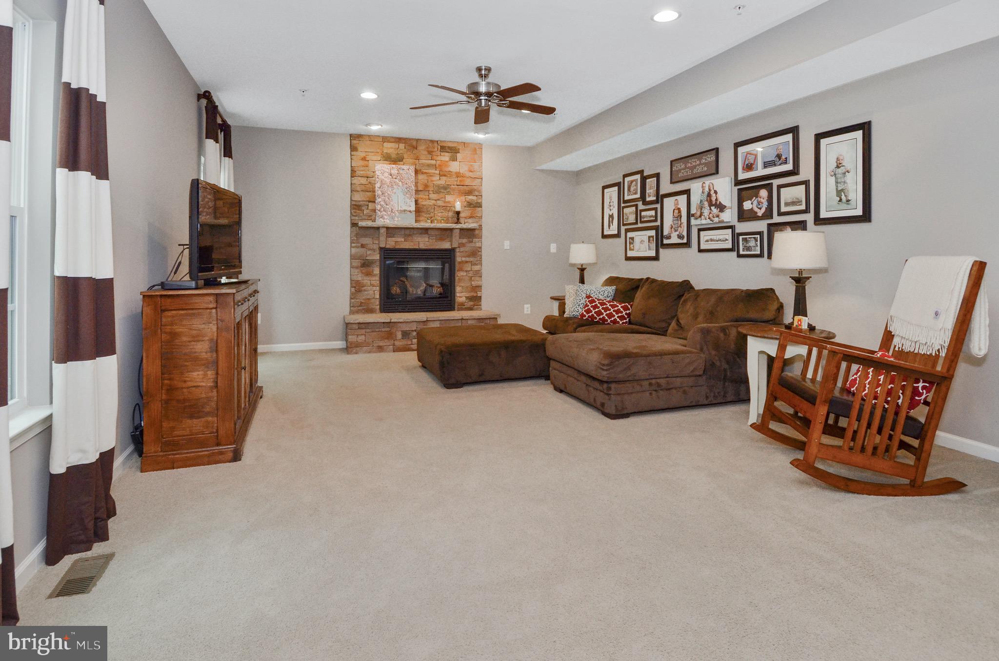 AUTUMN HILLS - Residential