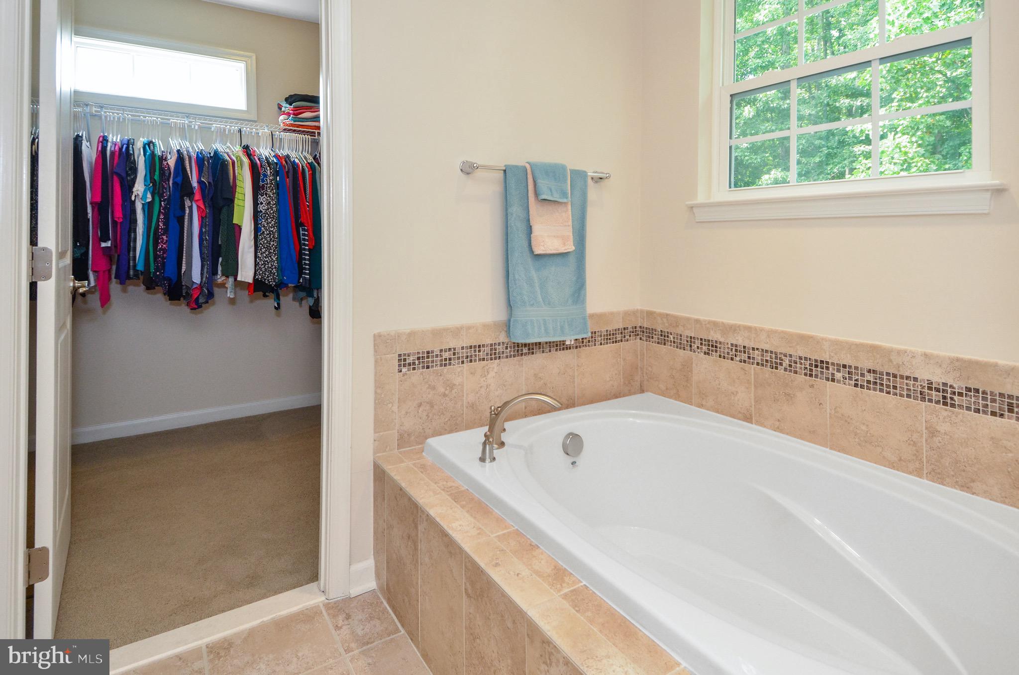 AUTUMN HILLS - Residential