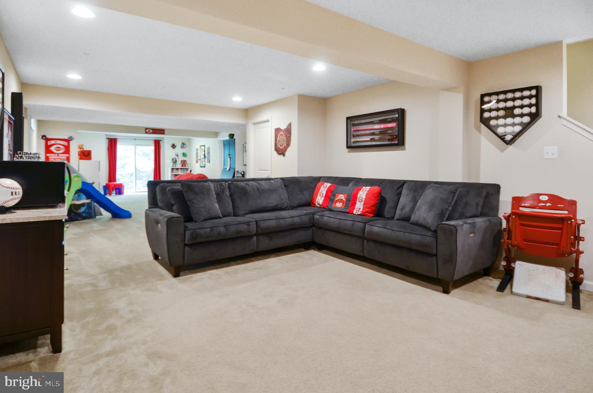 AUTUMN HILLS - Residential