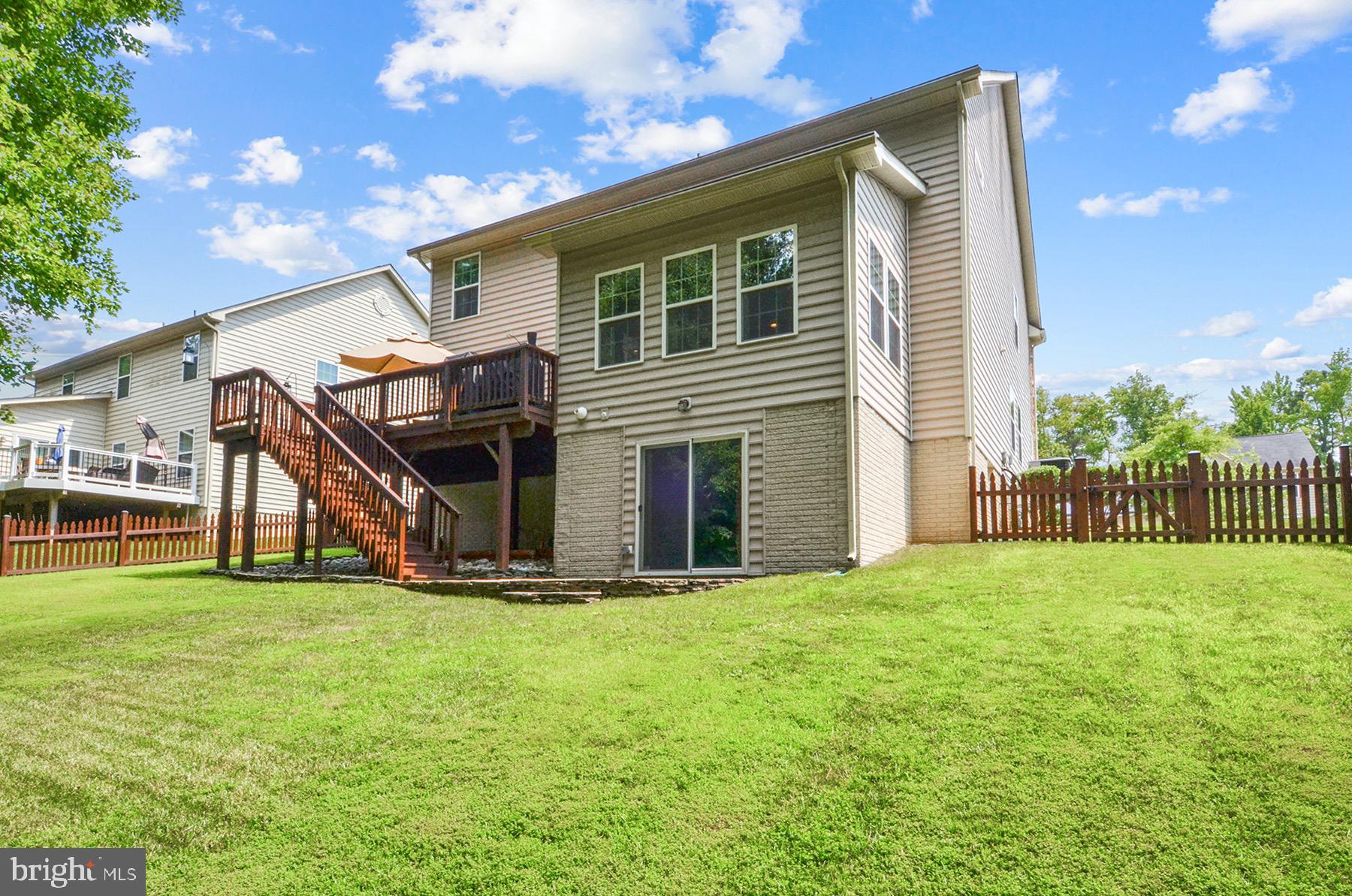 AUTUMN HILLS - Residential