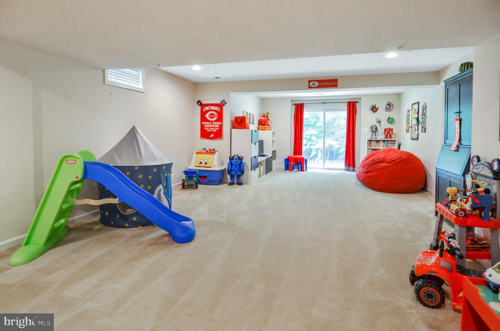 AUTUMN HILLS - Residential