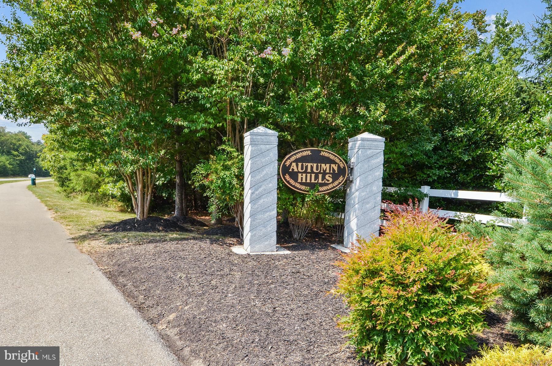 AUTUMN HILLS - Residential