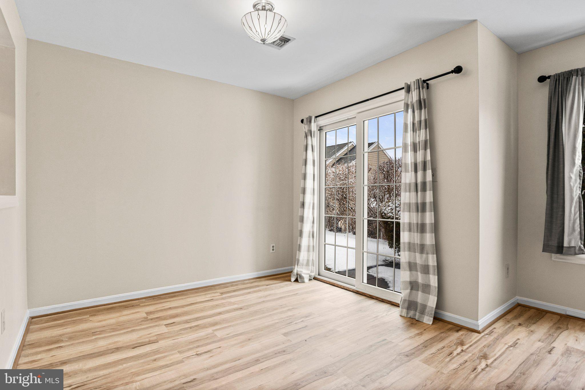 CREST OF HERSHEY - Residential Lease