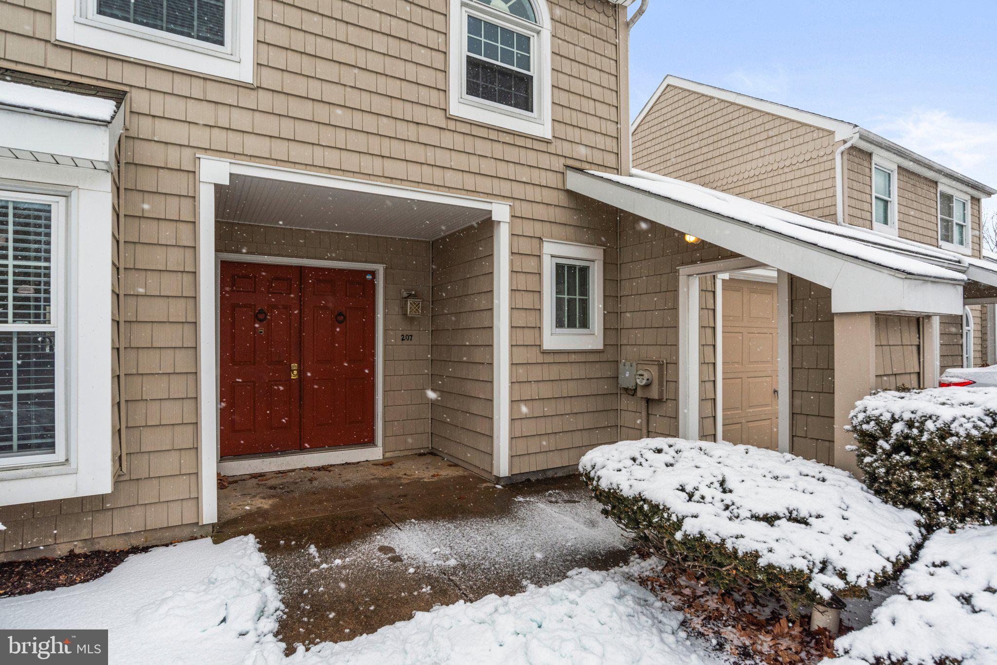 CREST OF HERSHEY - Residential Lease