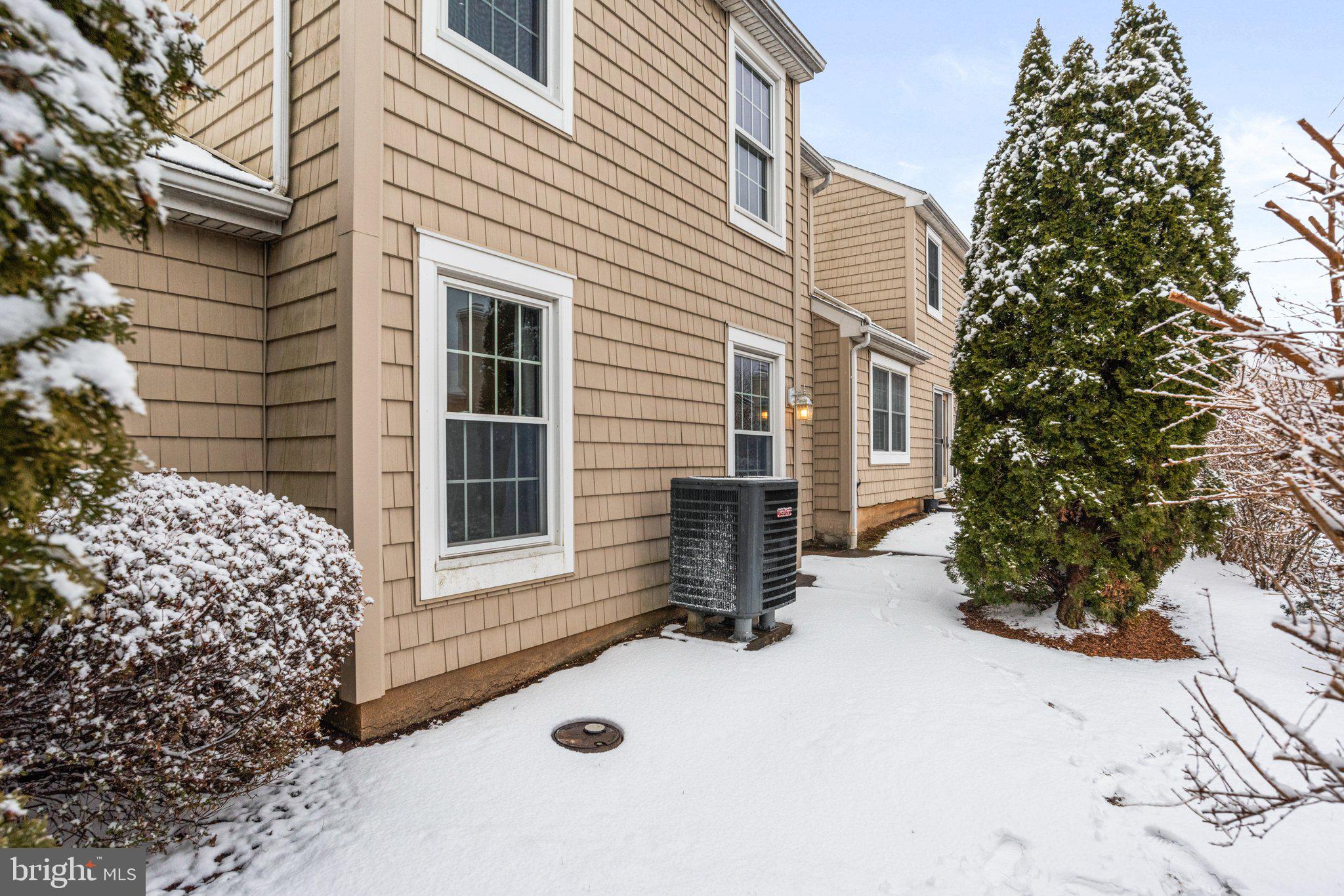 CREST OF HERSHEY - Residential Lease